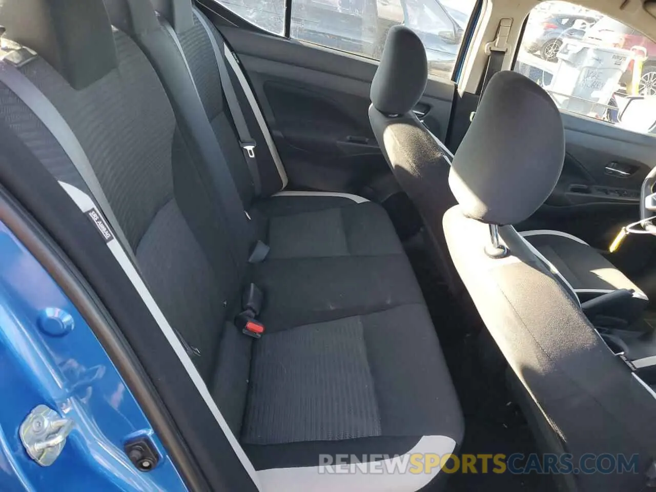 10 Photograph of a damaged car 3N1CN8EV4ML866846 NISSAN VERSA 2021