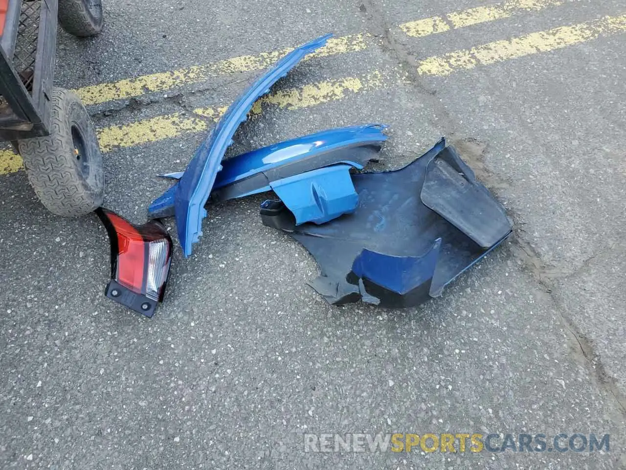 12 Photograph of a damaged car 3N1CN8EV4ML866846 NISSAN VERSA 2021