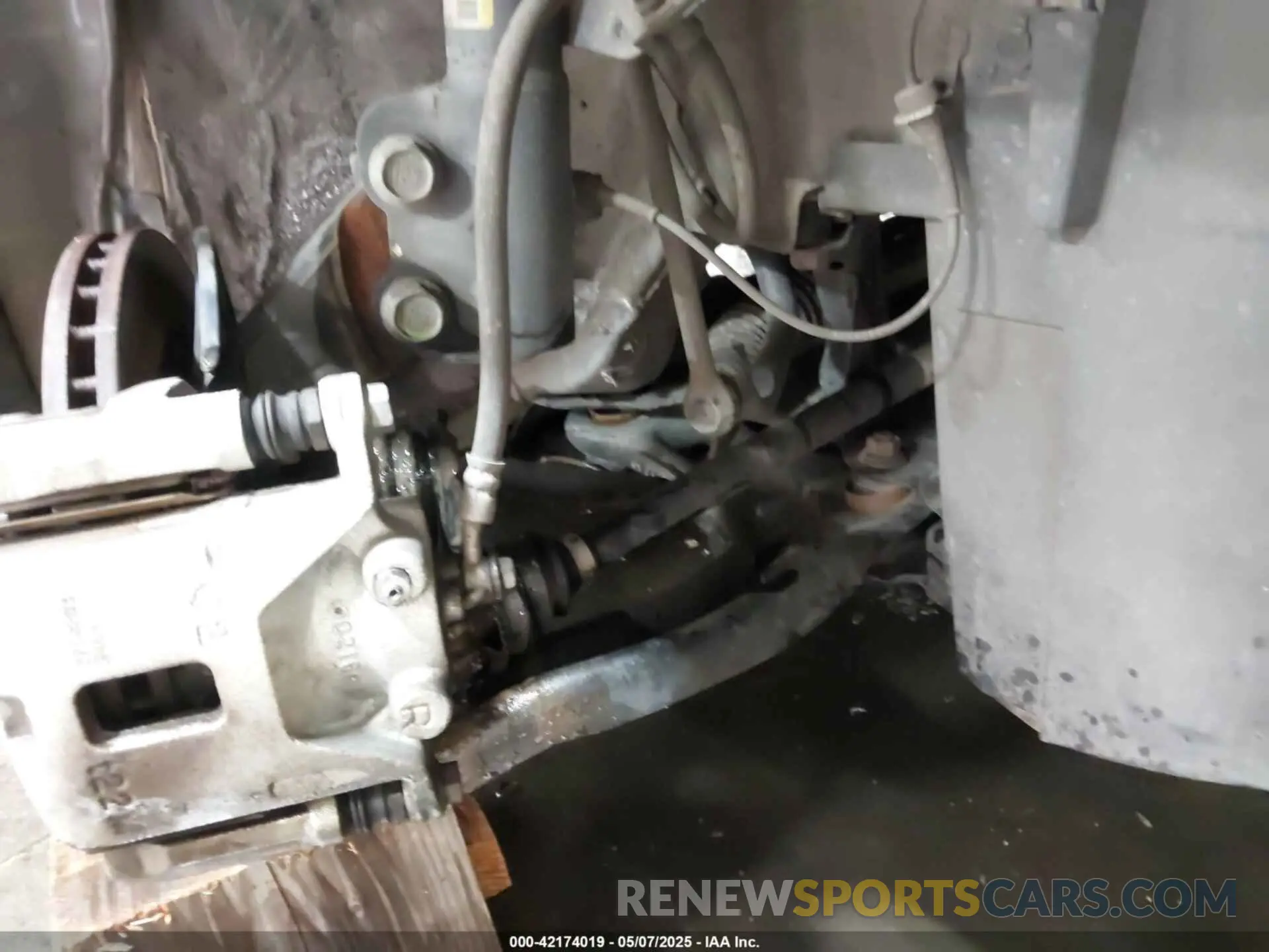 18 Photograph of a damaged car 3N1CN8EV5ML821740 NISSAN VERSA 2021