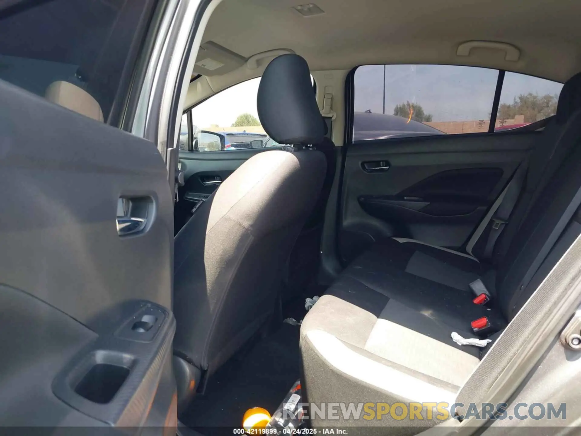 8 Photograph of a damaged car 3N1CN8EV5ML826677 NISSAN VERSA 2021