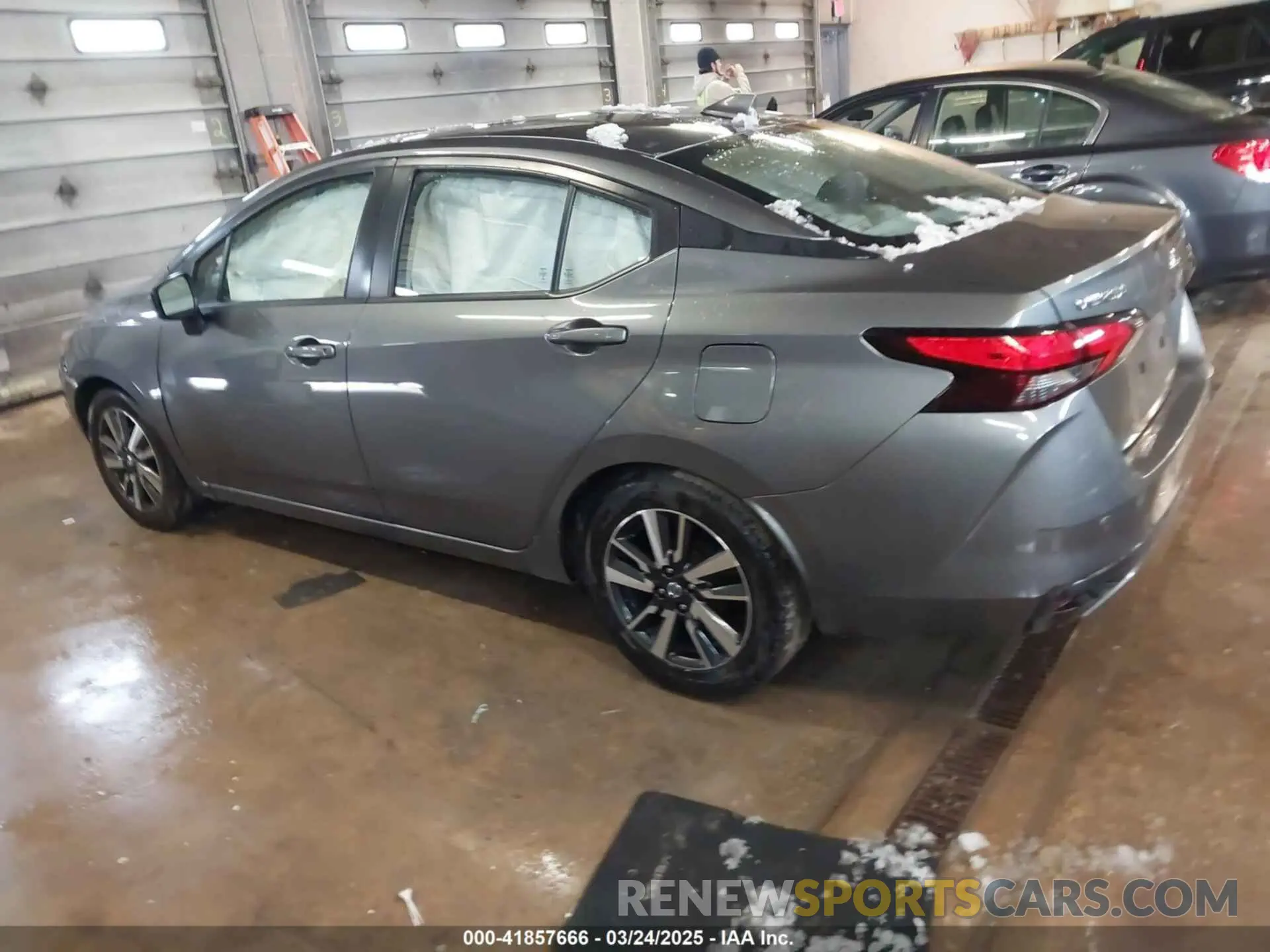 3 Фотография поврежденного автомобиля 3N1CN8EV5ML833239 NISSAN VERSA 2021