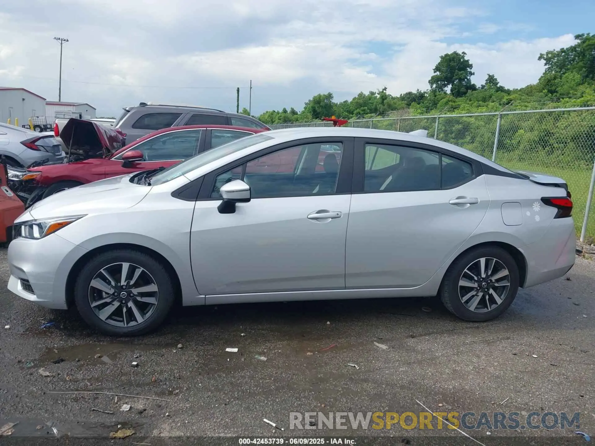 14 Фотография поврежденного автомобиля 3N1CN8EV5ML858870 NISSAN VERSA 2021