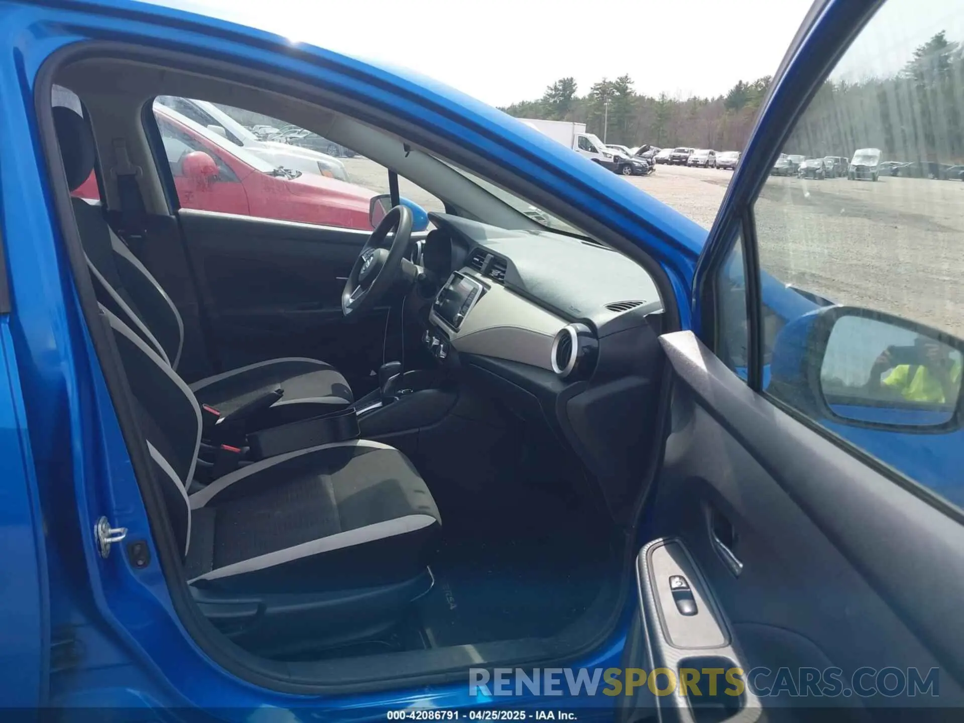 5 Photograph of a damaged car 3N1CN8EV5ML872963 NISSAN VERSA 2021