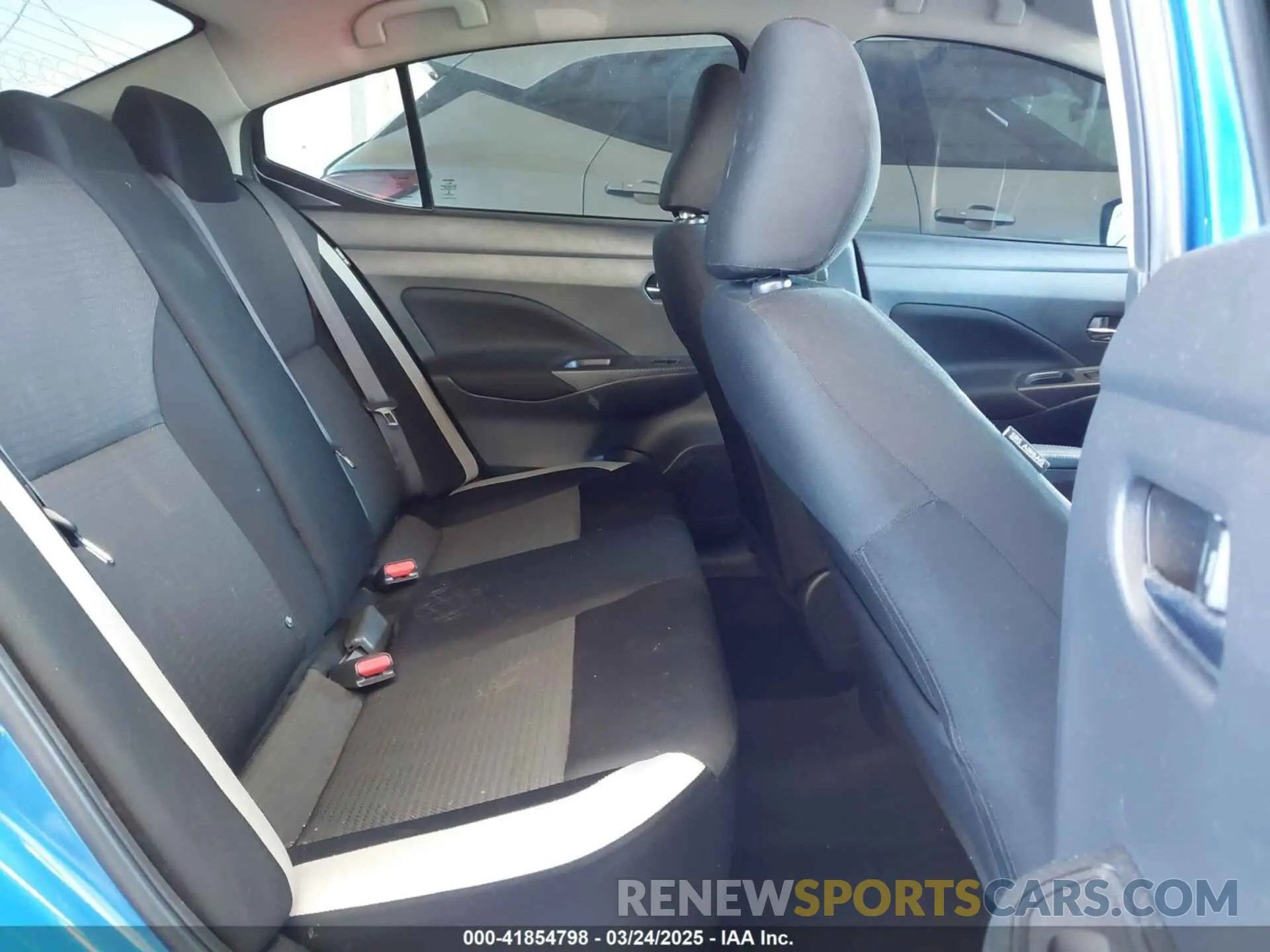 8 Photograph of a damaged car 3N1CN8EV5ML922468 NISSAN VERSA 2021