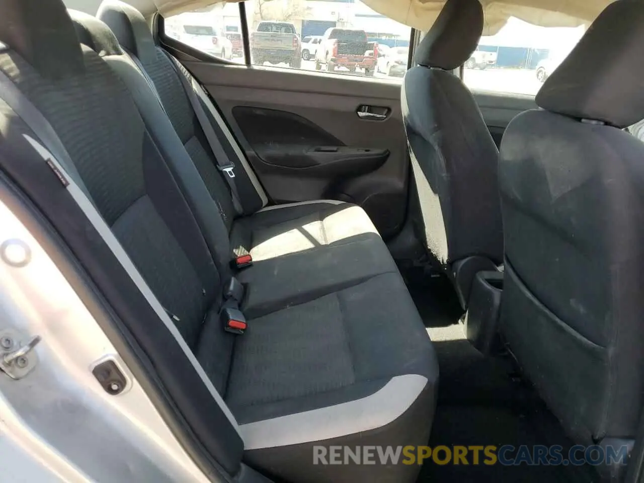 11 Photograph of a damaged car 3N1CN8EV6ML829541 NISSAN VERSA 2021