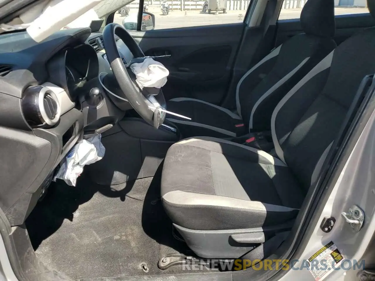 7 Photograph of a damaged car 3N1CN8EV6ML829541 NISSAN VERSA 2021