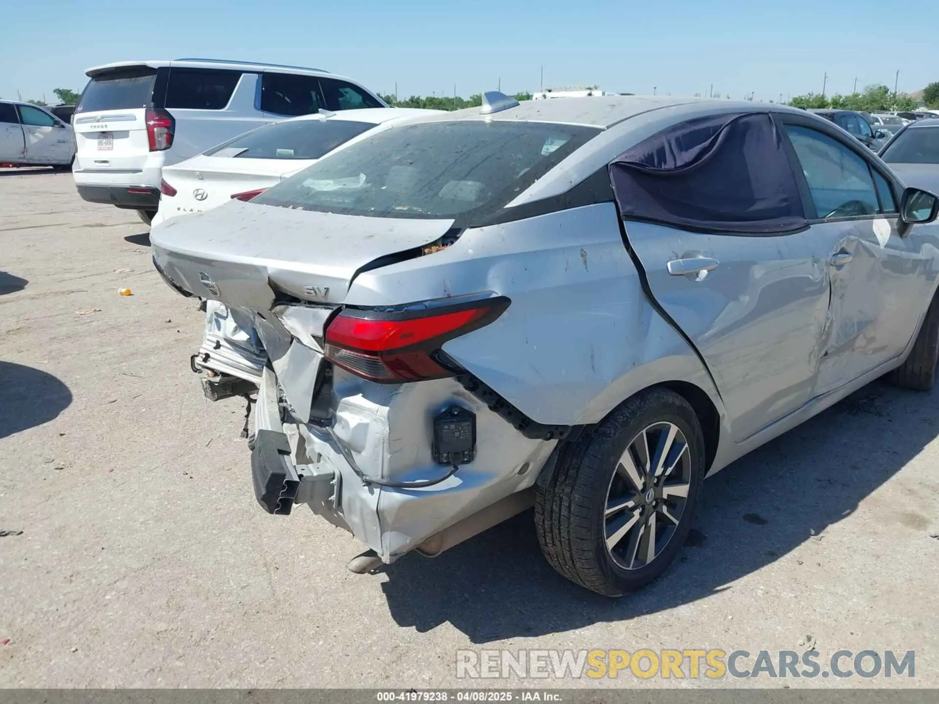 17 Фотография поврежденного автомобиля 3N1CN8EV6ML841608 NISSAN VERSA 2021