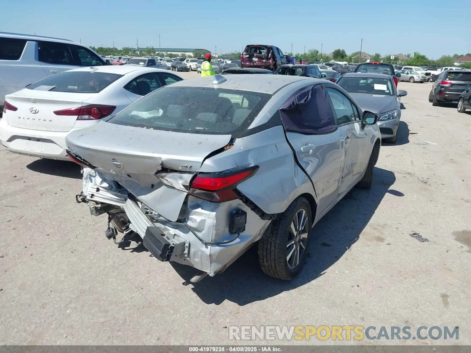 4 Фотография поврежденного автомобиля 3N1CN8EV6ML841608 NISSAN VERSA 2021