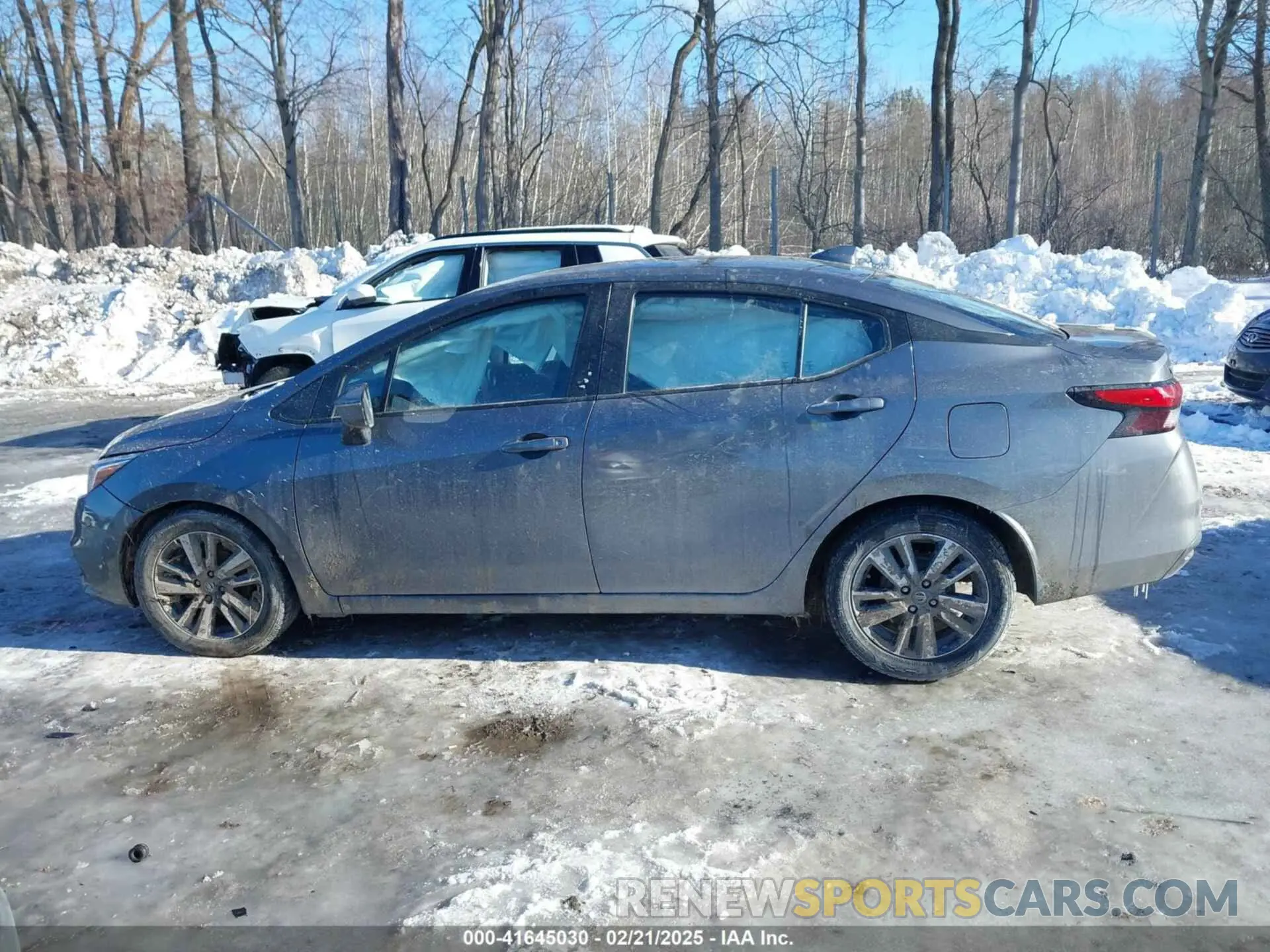 14 Photograph of a damaged car 3N1CN8EV6ML862331 NISSAN VERSA 2021