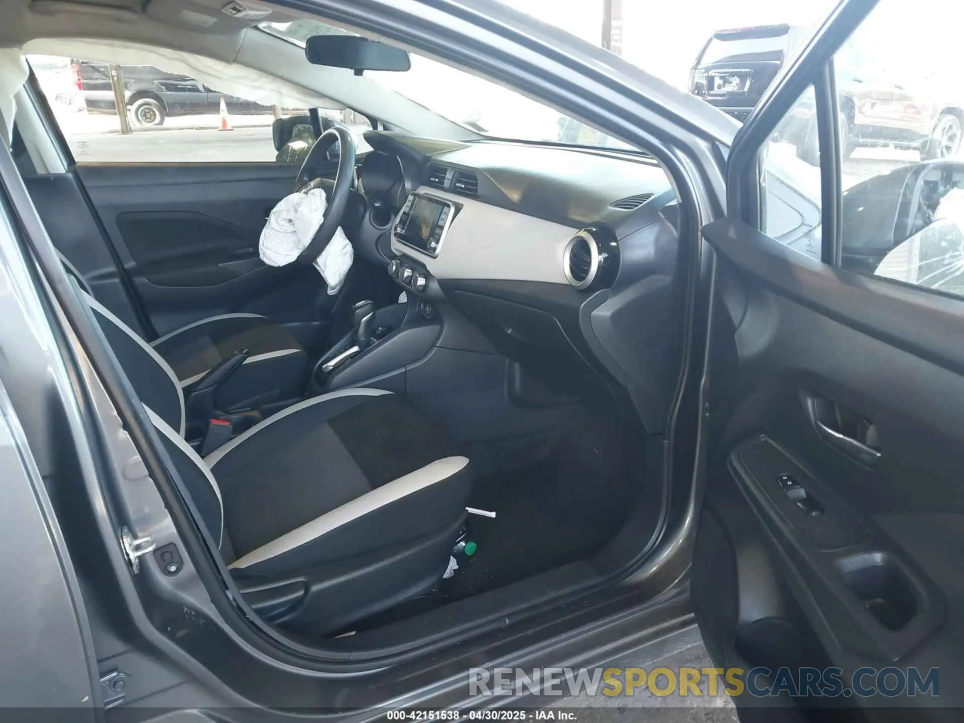 5 Photograph of a damaged car 3N1CN8EV7ML826163 NISSAN VERSA 2021