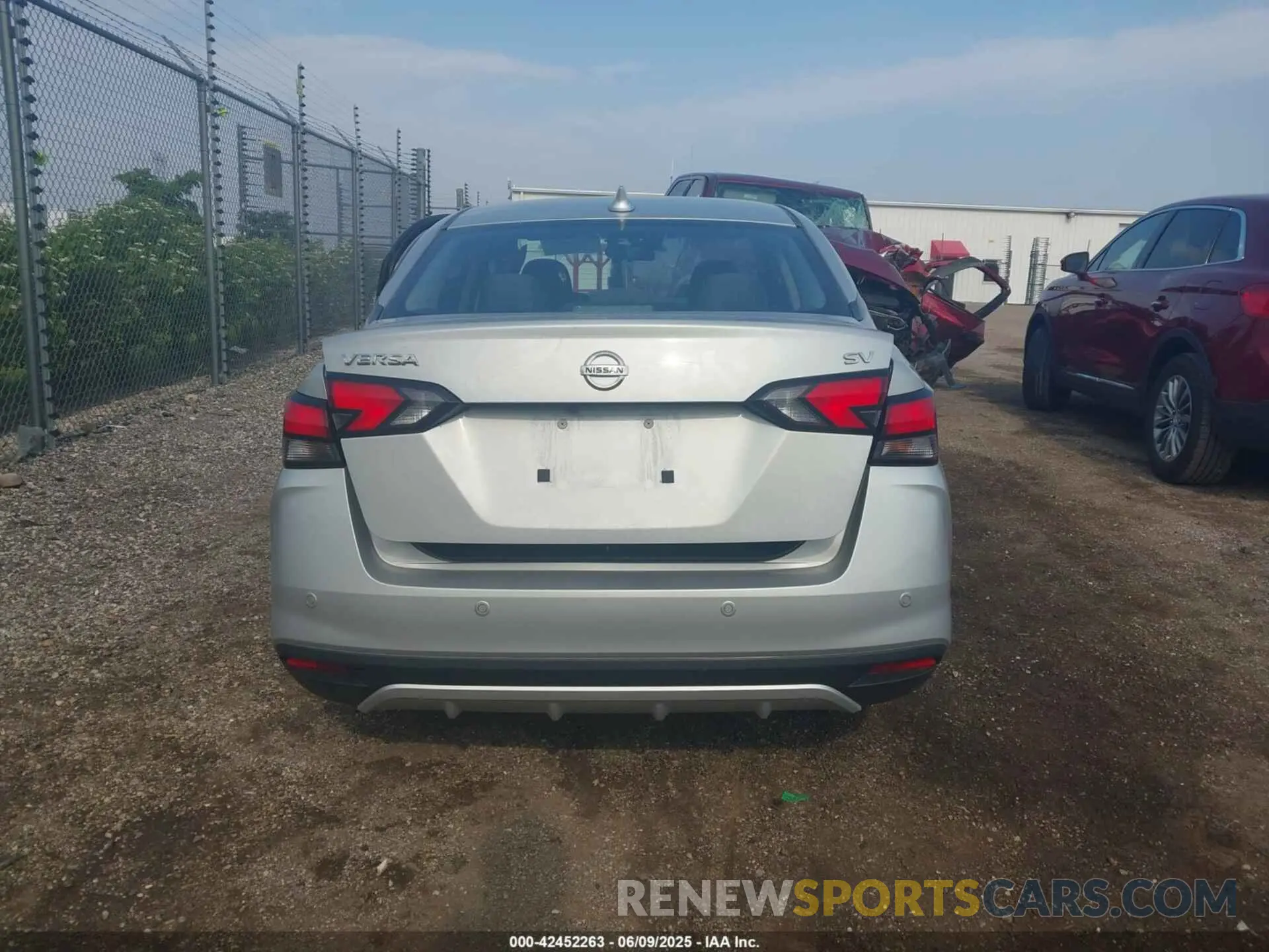 16 Photograph of a damaged car 3N1CN8EV7ML889070 NISSAN VERSA 2021