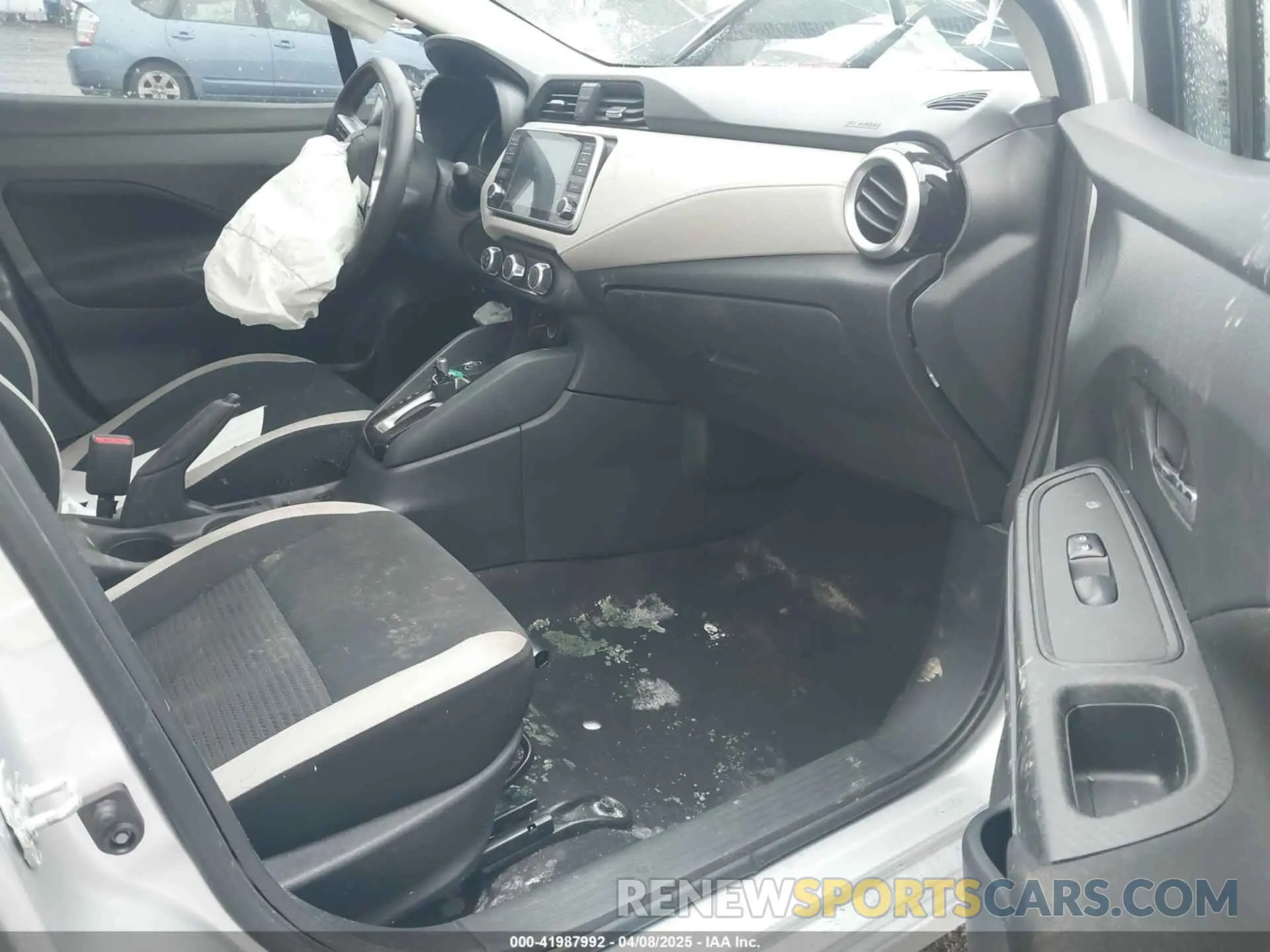 5 Photograph of a damaged car 3N1CN8EV7ML918471 NISSAN VERSA 2021