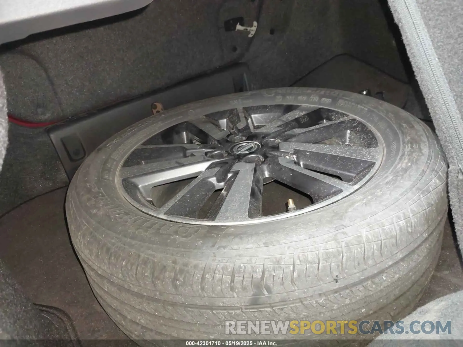 12 Photograph of a damaged car 3N1CN8EV7ML920530 NISSAN VERSA 2021
