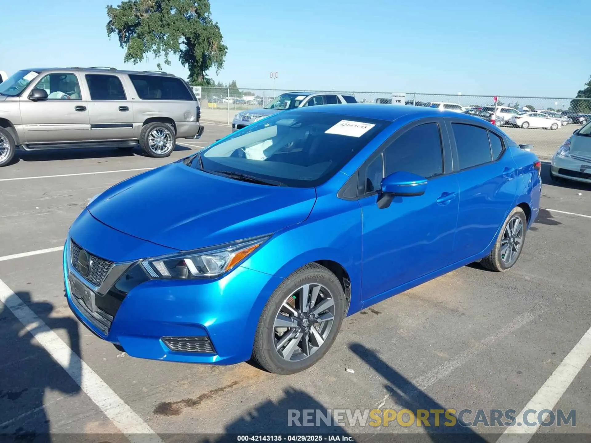2 Photograph of a damaged car 3N1CN8EV8ML809002 NISSAN VERSA 2021