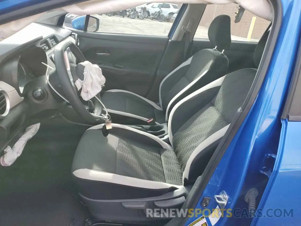 7 Photograph of a damaged car 3N1CN8EV8ML816645 NISSAN VERSA 2021