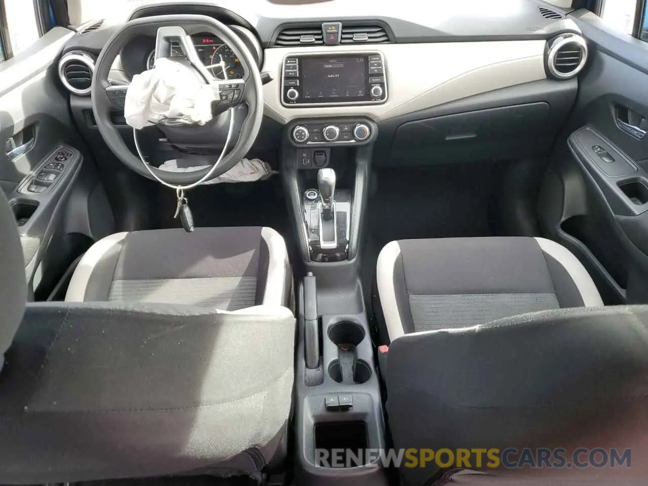 8 Photograph of a damaged car 3N1CN8EV8ML816645 NISSAN VERSA 2021