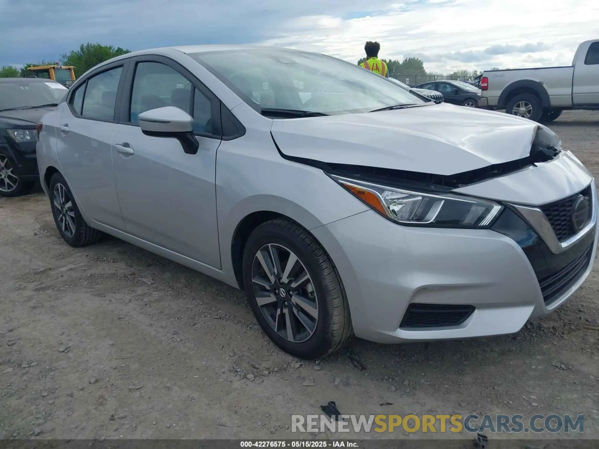 1 Фотография поврежденного автомобиля 3N1CN8EV8ML826396 NISSAN VERSA 2021