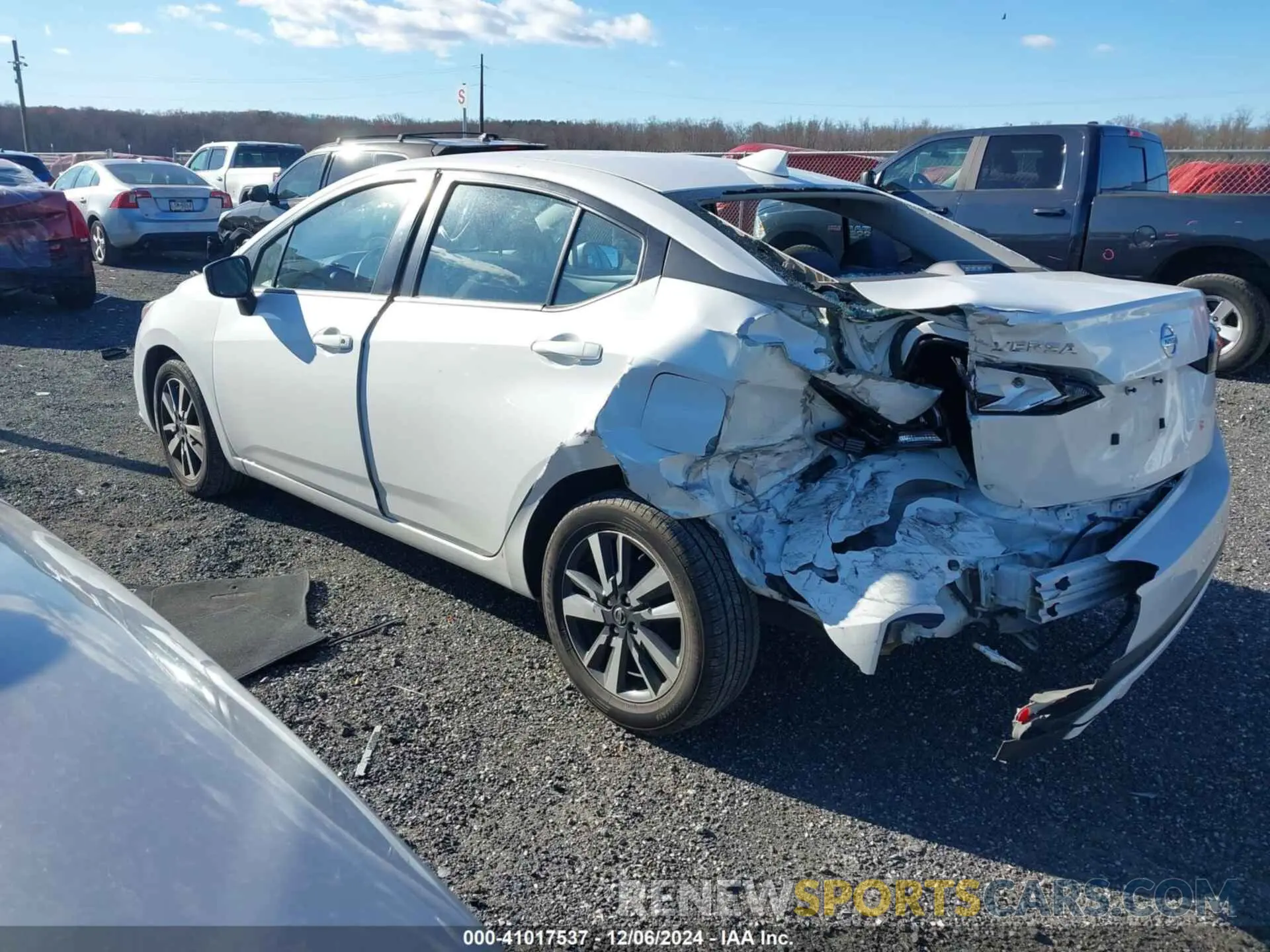 3 Фотография поврежденного автомобиля 3N1CN8EV8ML847281 NISSAN VERSA 2021