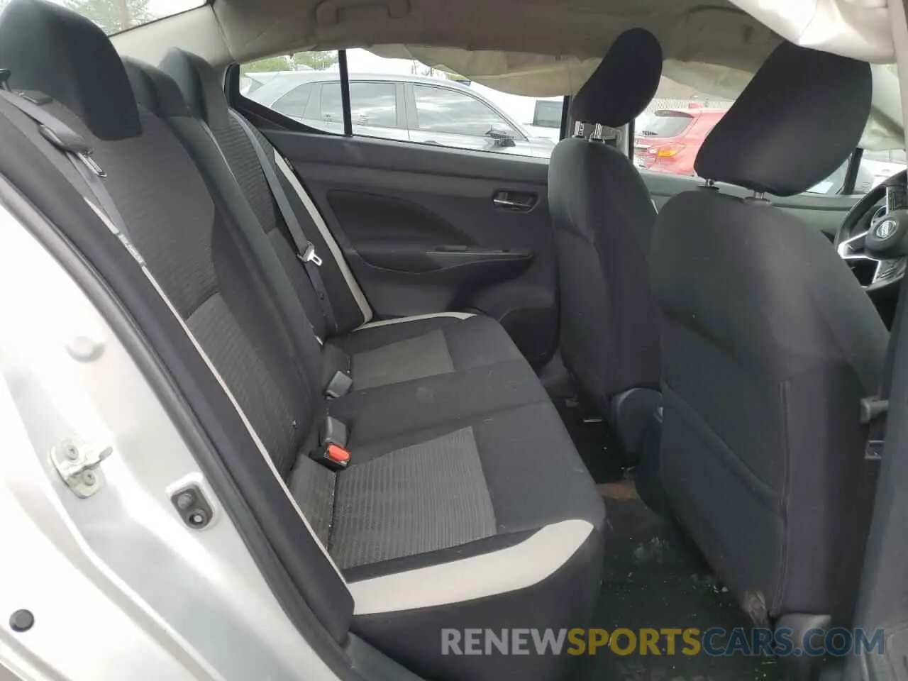 10 Фотография поврежденного автомобиля 3N1CN8EV8ML863982 NISSAN VERSA 2021