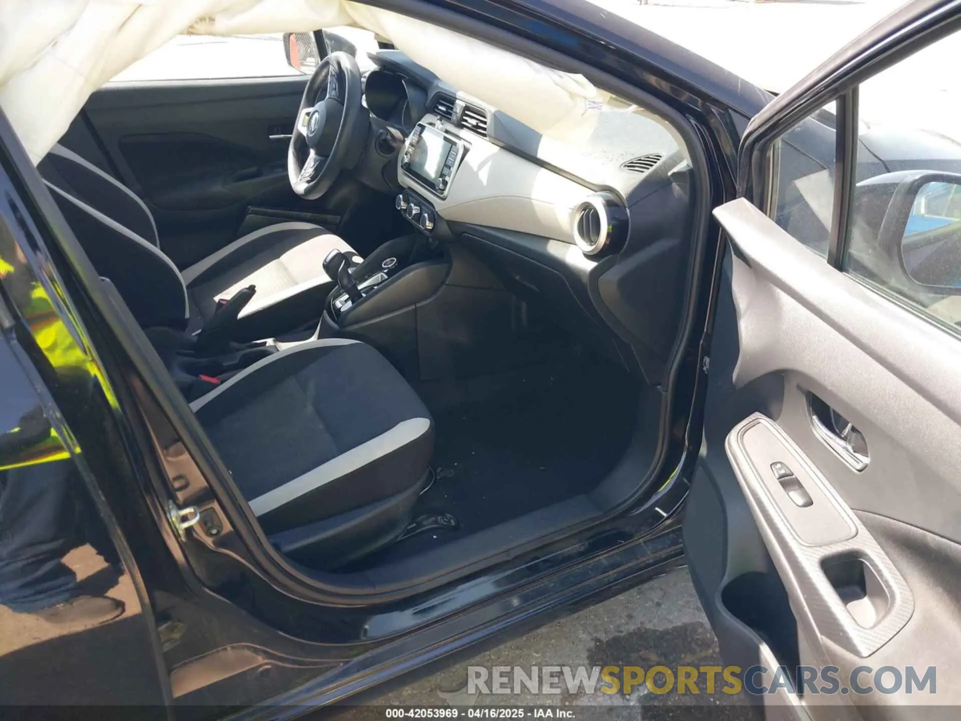 5 Photograph of a damaged car 3N1CN8EV8ML865859 NISSAN VERSA 2021