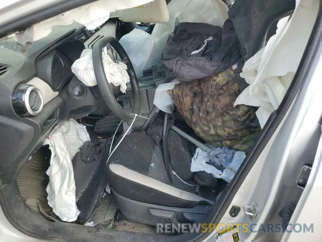 7 Photograph of a damaged car 3N1CN8EV8ML917801 NISSAN VERSA 2021