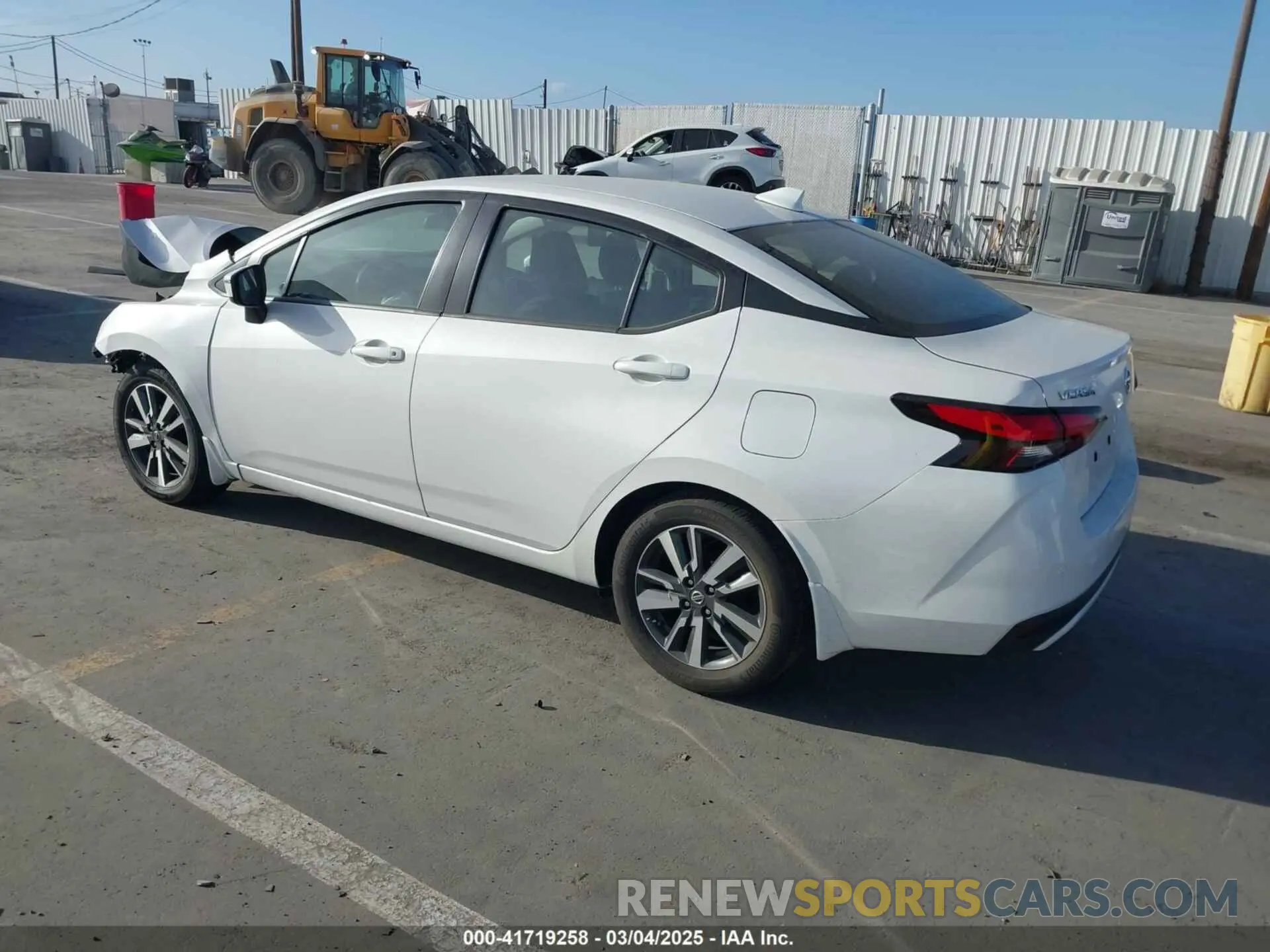 3 Фотография поврежденного автомобиля 3N1CN8EV8ML920326 NISSAN VERSA 2021