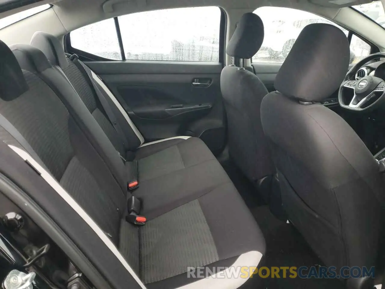 10 Photograph of a damaged car 3N1CN8EV9ML826424 NISSAN VERSA 2021
