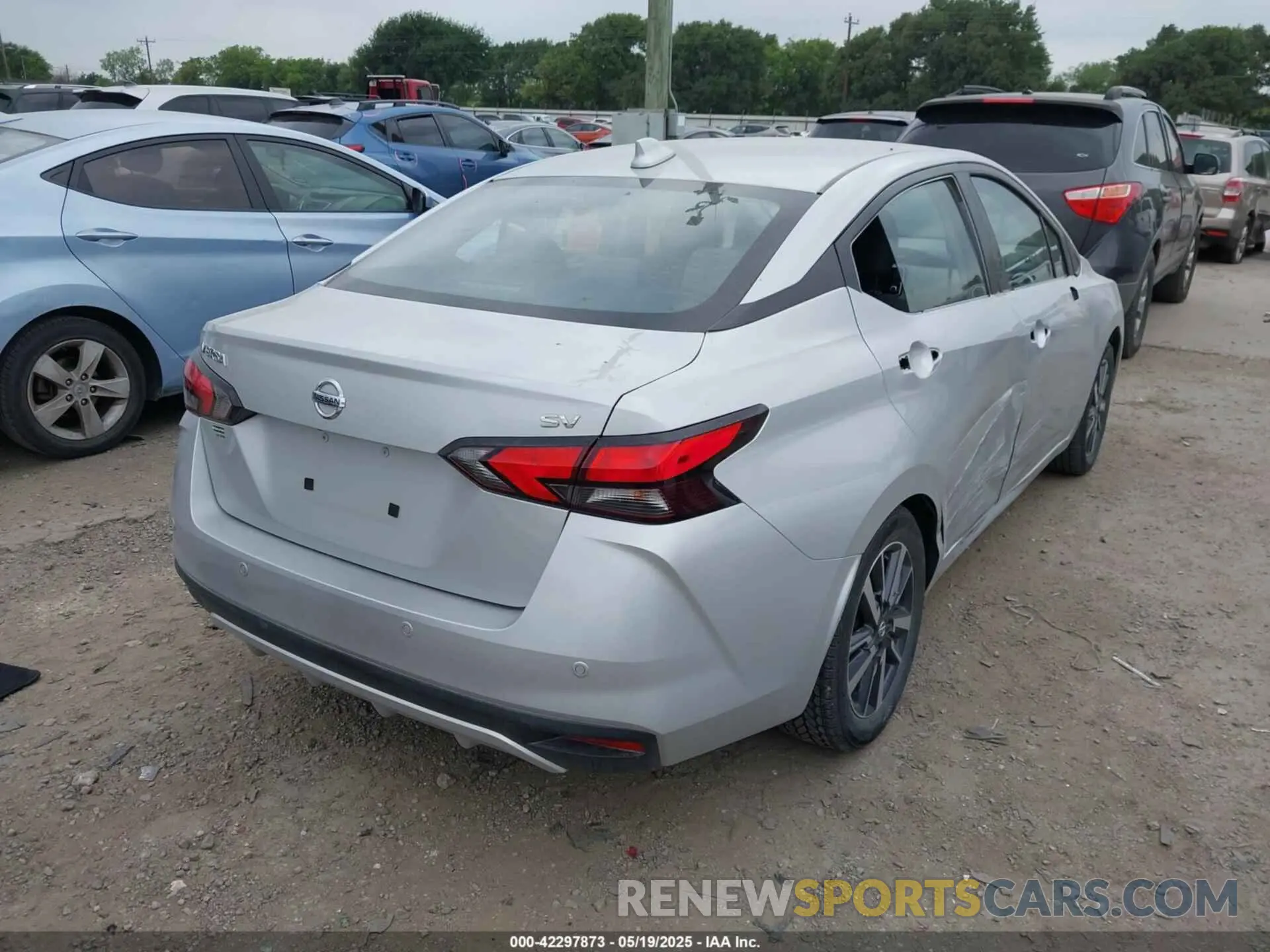 4 Фотография поврежденного автомобиля 3N1CN8EV9ML876627 NISSAN VERSA 2021