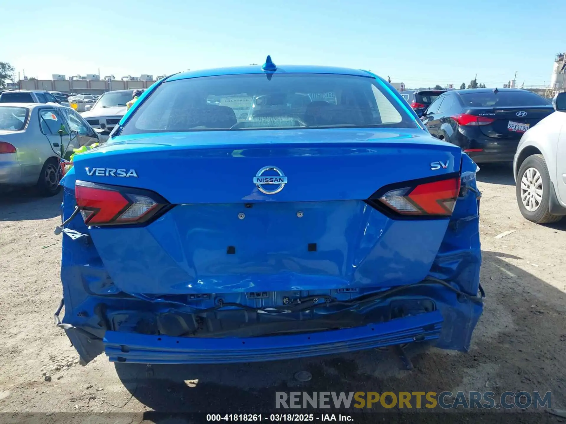 17 Photograph of a damaged car 3N1CN8EV9ML885716 NISSAN VERSA 2021