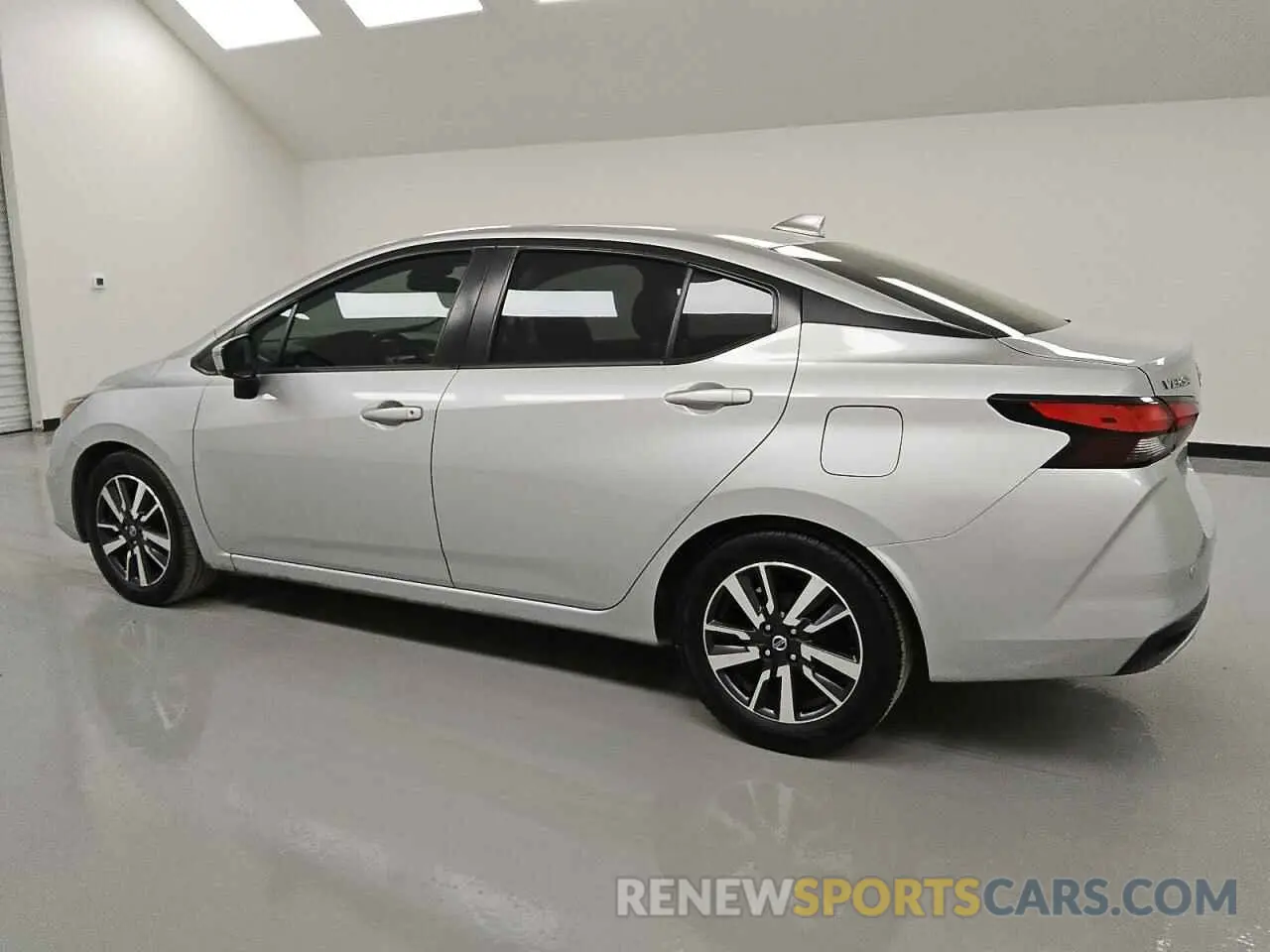 2 Photograph of a damaged car 3N1CN8EVXML816596 NISSAN VERSA 2021