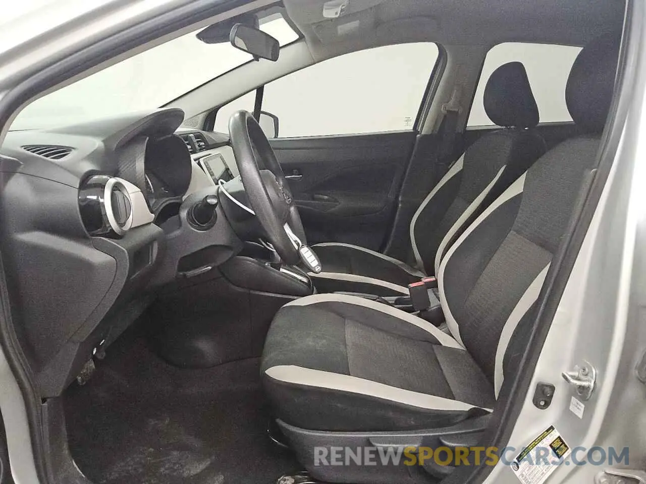7 Photograph of a damaged car 3N1CN8EVXML816596 NISSAN VERSA 2021