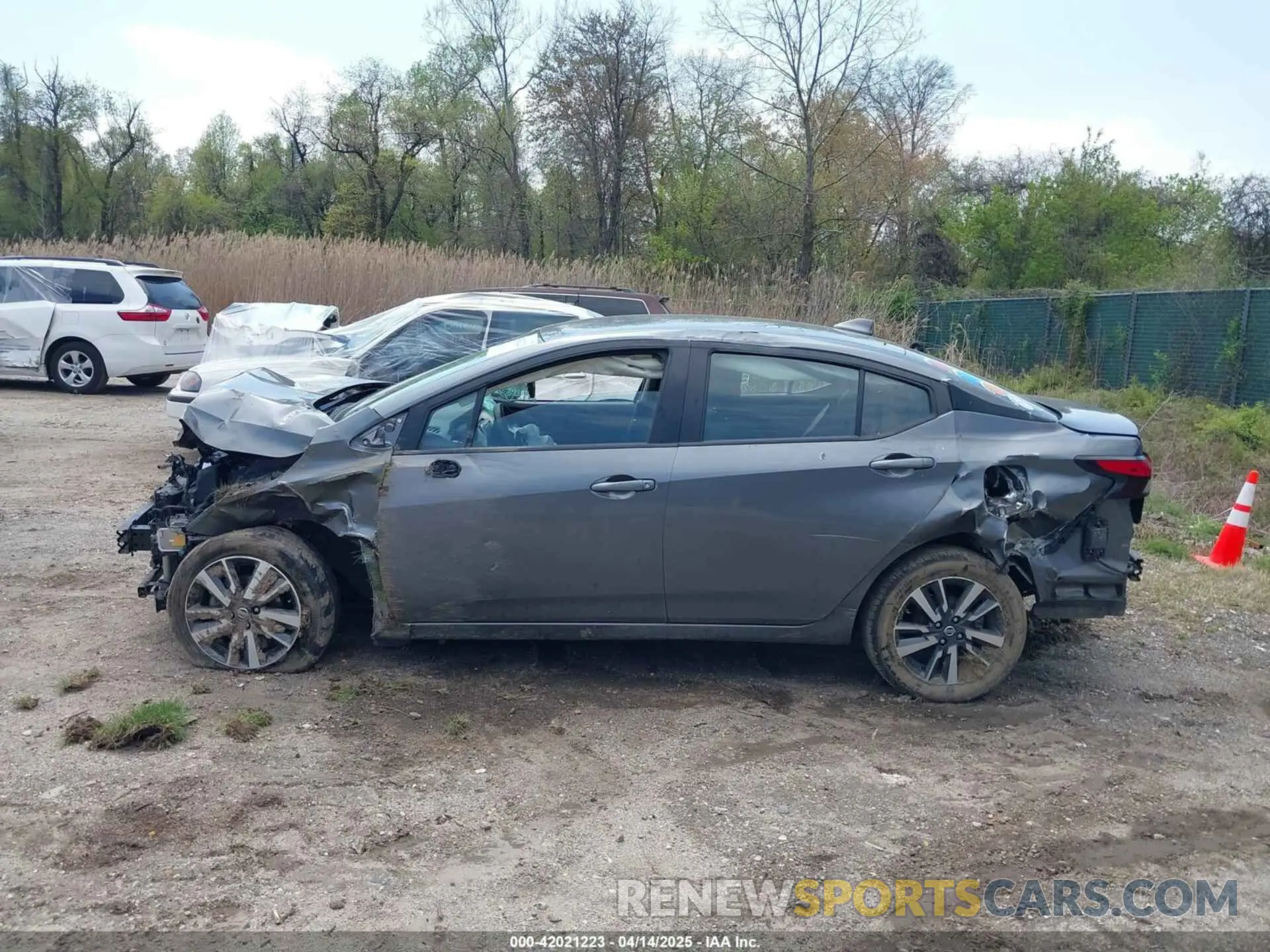 15 Photograph of a damaged car 3N1CN8EVXML831650 NISSAN VERSA 2021