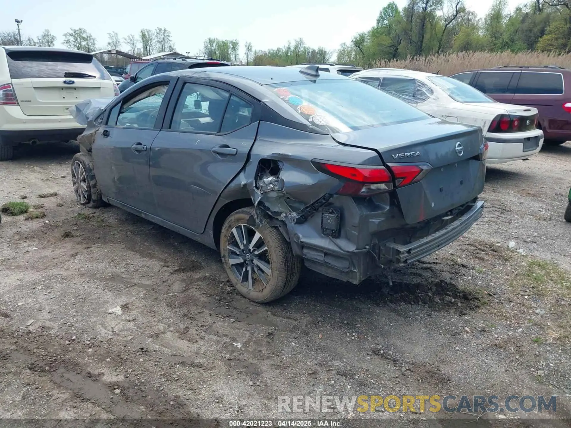 3 Photograph of a damaged car 3N1CN8EVXML831650 NISSAN VERSA 2021