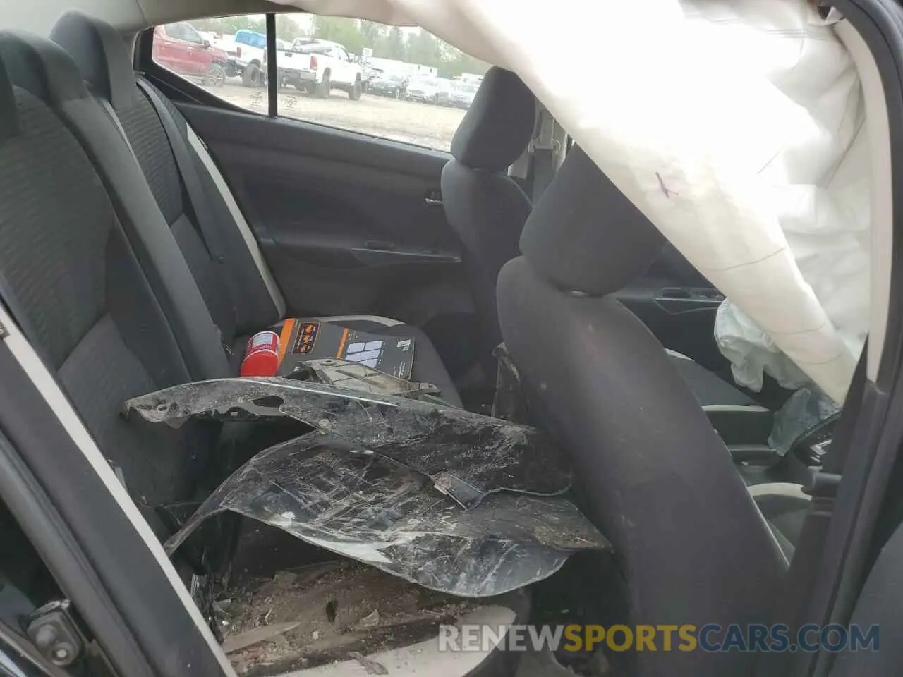 10 Photograph of a damaged car 3N1CN8EVXML846150 NISSAN VERSA 2021