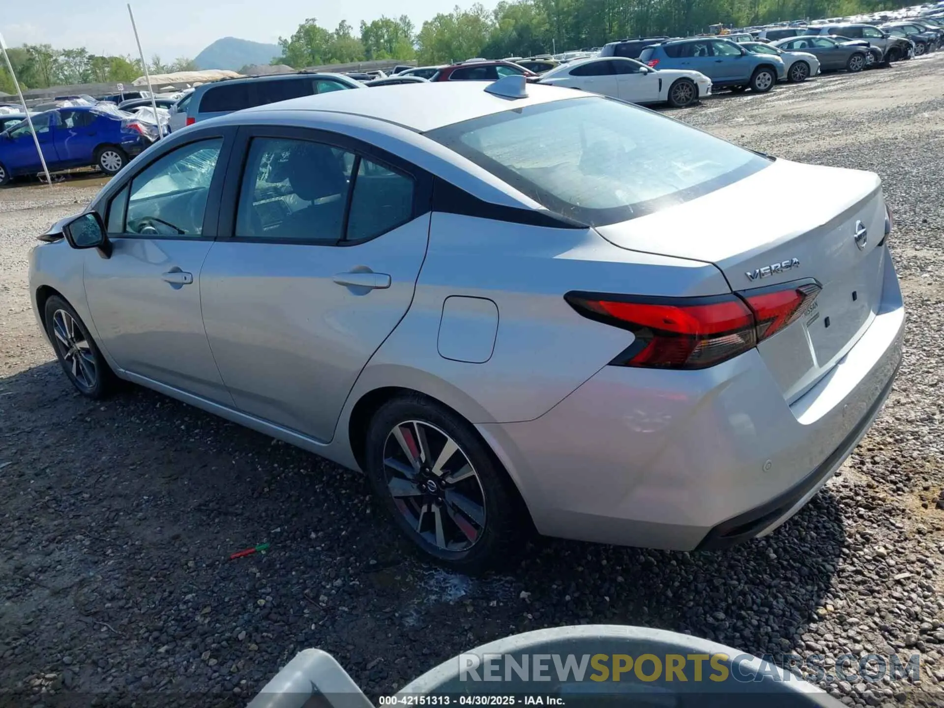 3 Photograph of a damaged car 3N1CN8EVXML850876 NISSAN VERSA 2021