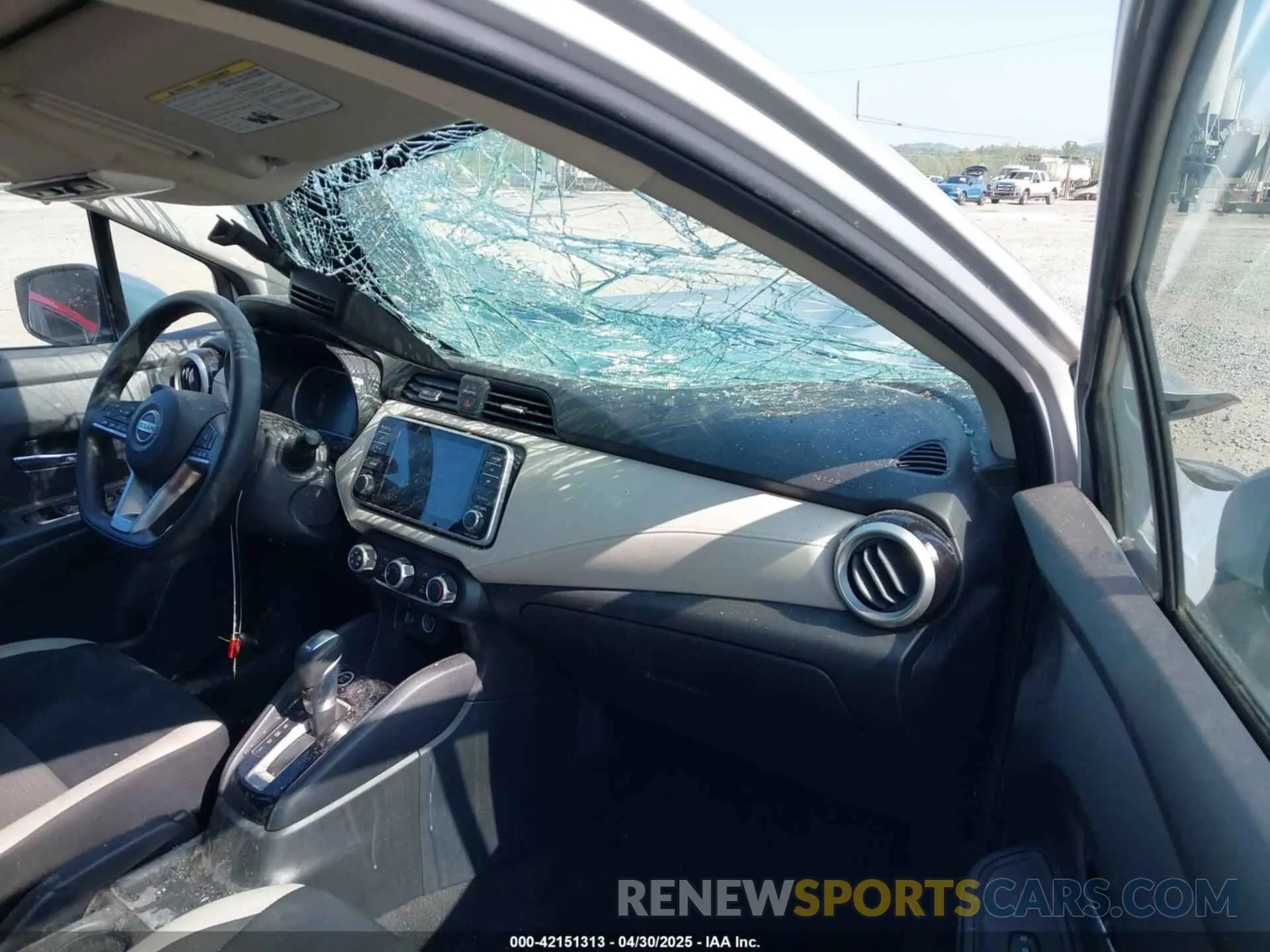 5 Photograph of a damaged car 3N1CN8EVXML850876 NISSAN VERSA 2021