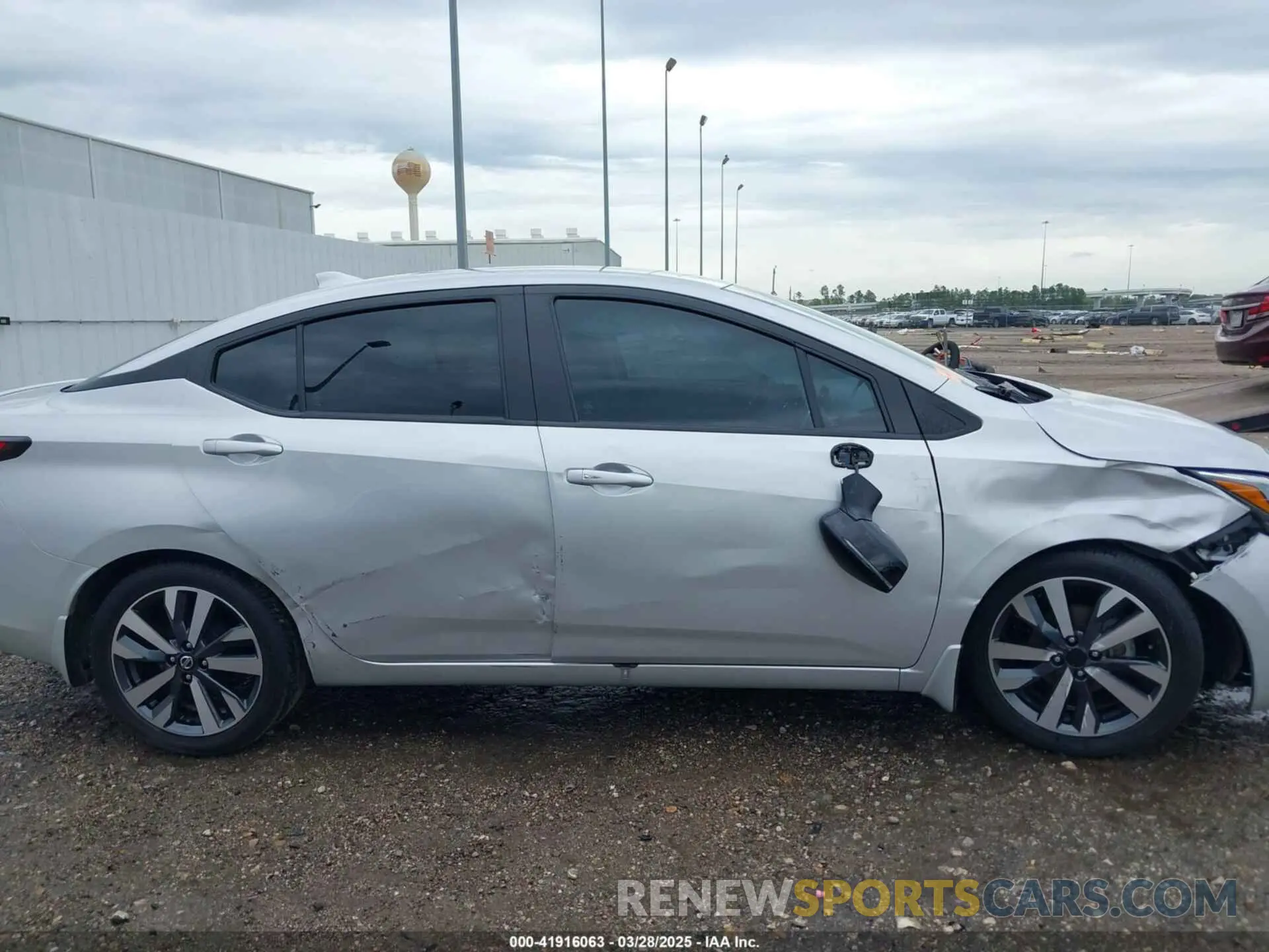 13 Фотография поврежденного автомобиля 3N1CN8FV0ML806478 NISSAN VERSA 2021