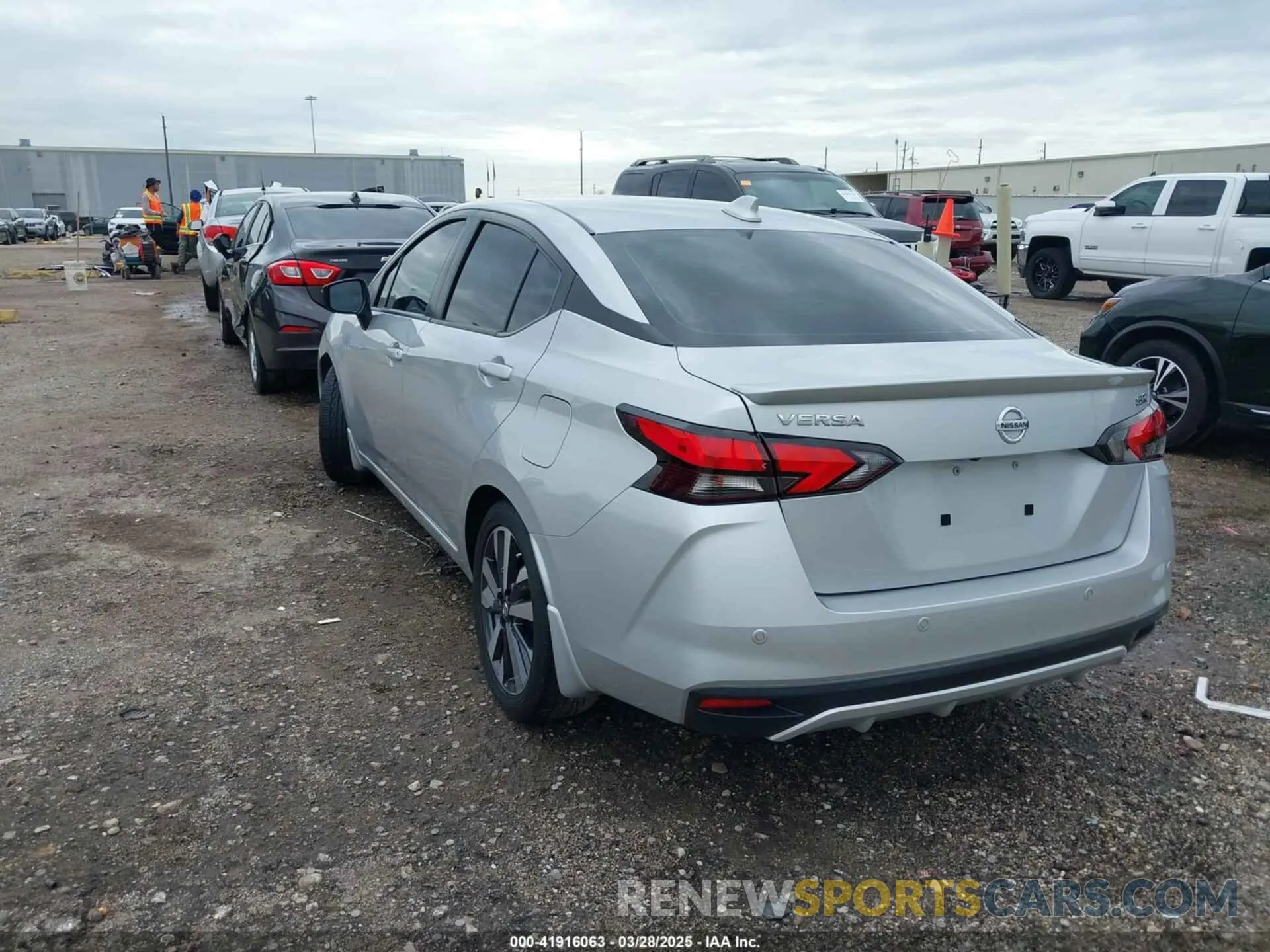 3 Фотография поврежденного автомобиля 3N1CN8FV0ML806478 NISSAN VERSA 2021