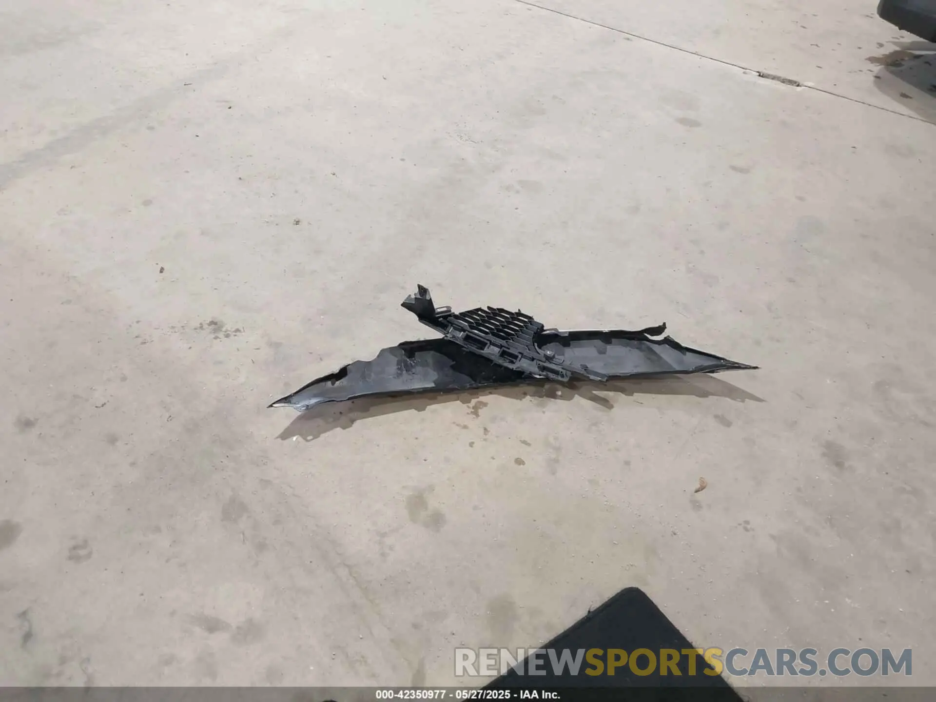 12 Photograph of a damaged car 3N1CN8FV2ML915671 NISSAN VERSA 2021
