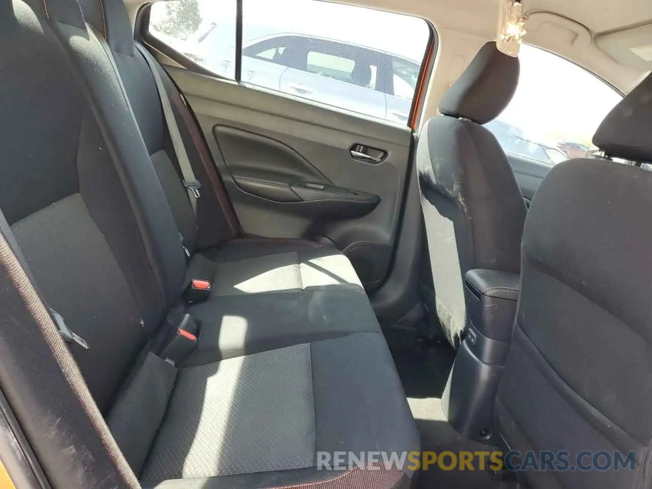 11 Photograph of a damaged car 3N1CN8FV5ML916605 NISSAN VERSA 2021