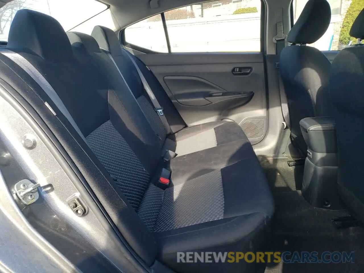 10 Photograph of a damaged car 3N1CN8BV8NL855905 NISSAN VERSA 2022