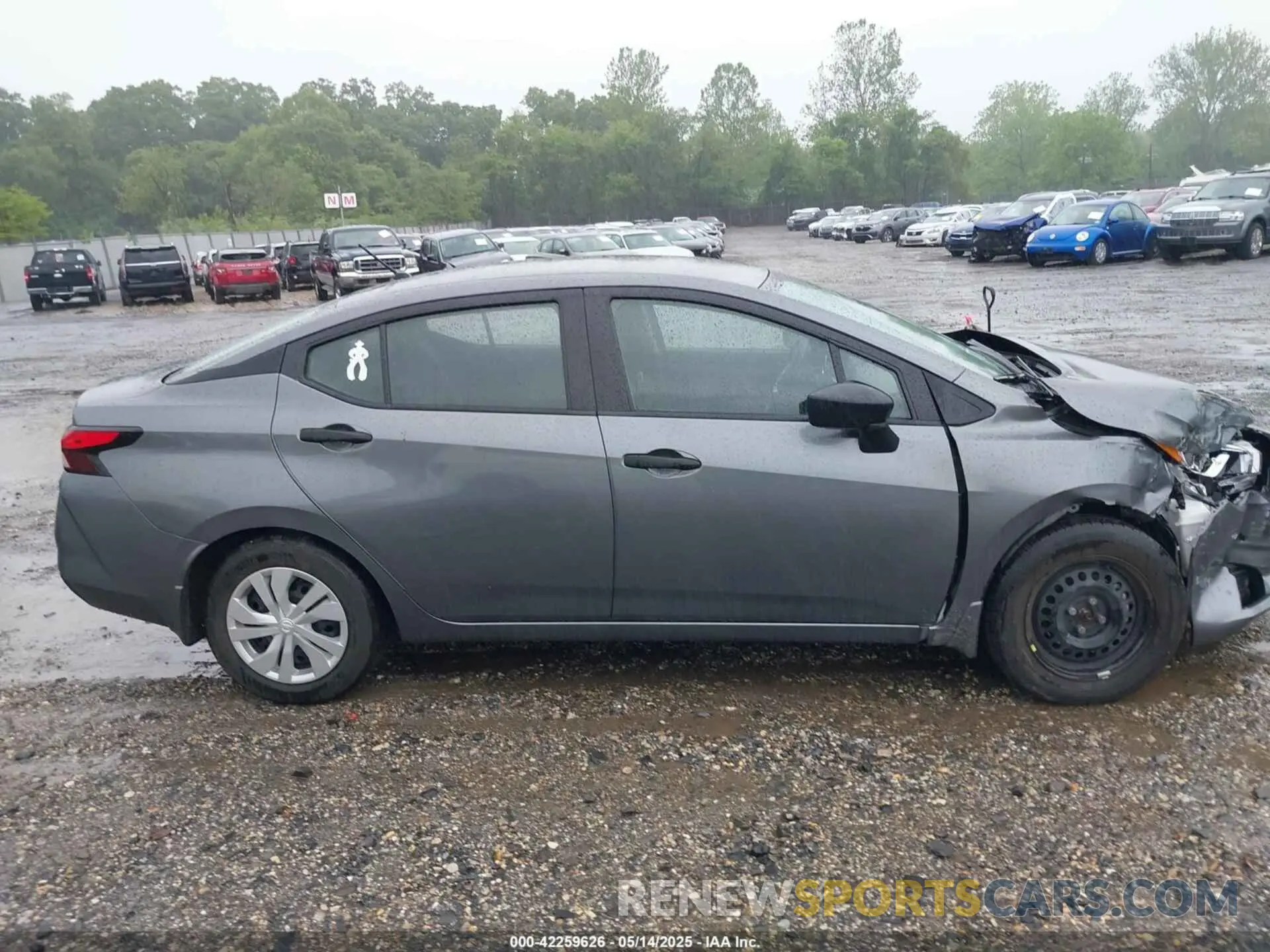 13 Photograph of a damaged car 3N1CN8DV1NL860053 NISSAN VERSA 2022