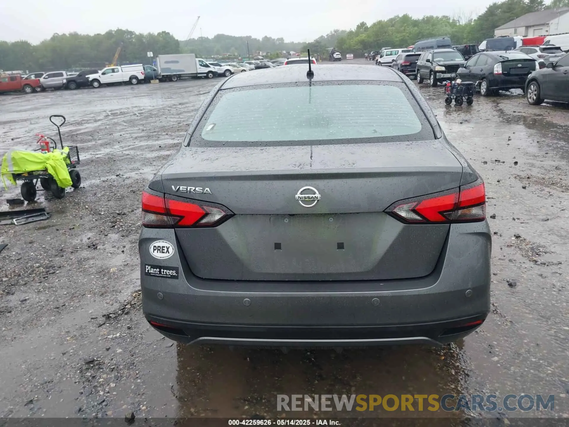 16 Photograph of a damaged car 3N1CN8DV1NL860053 NISSAN VERSA 2022