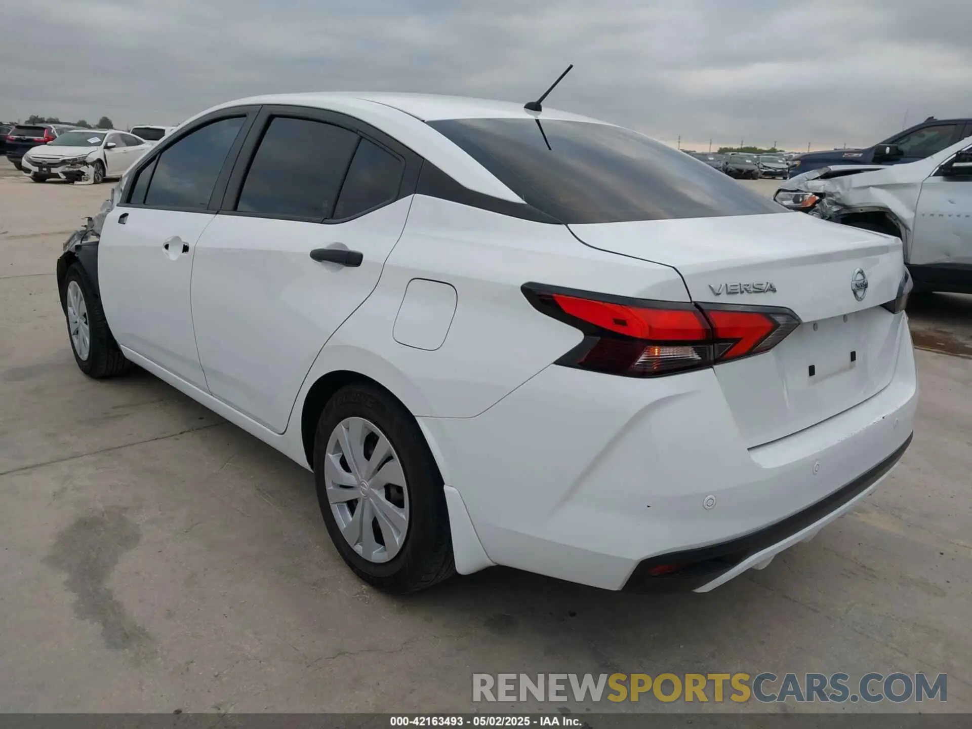 3 Photograph of a damaged car 3N1CN8DV2NL821813 NISSAN VERSA 2022