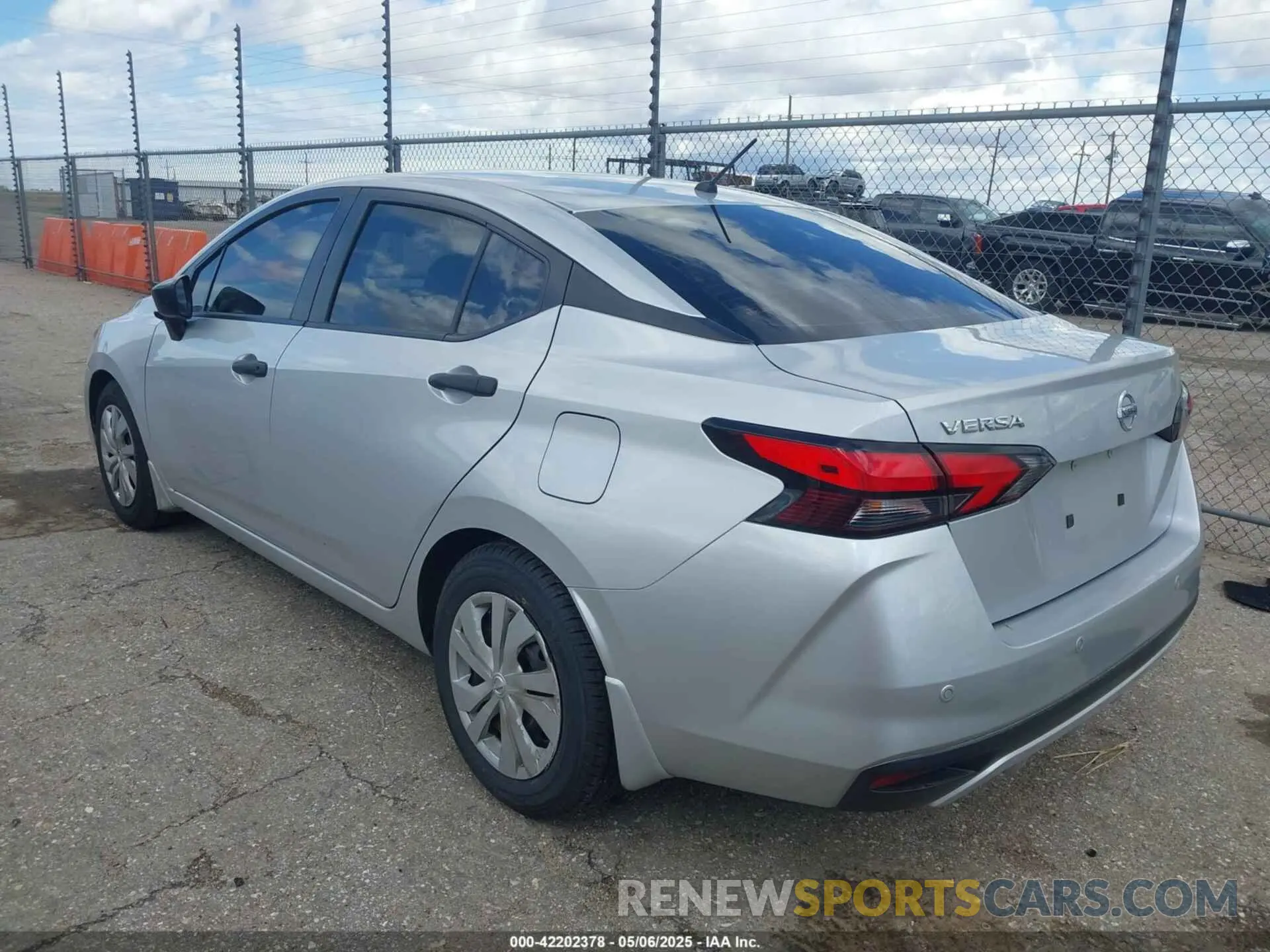 3 Photograph of a damaged car 3N1CN8DV3NL820203 NISSAN VERSA 2022