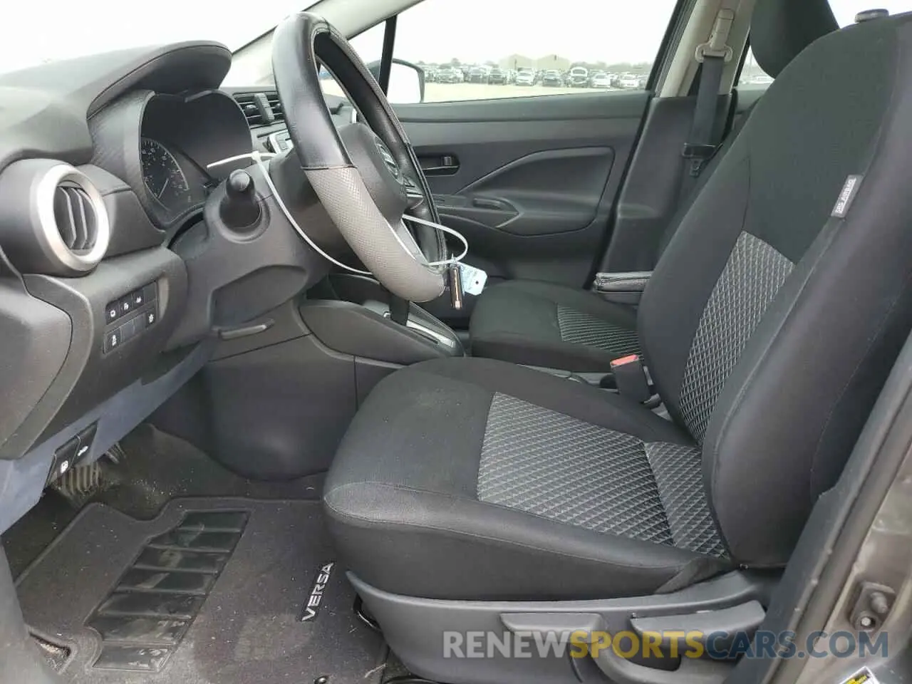 7 Photograph of a damaged car 3N1CN8DV4NL861665 NISSAN VERSA 2022