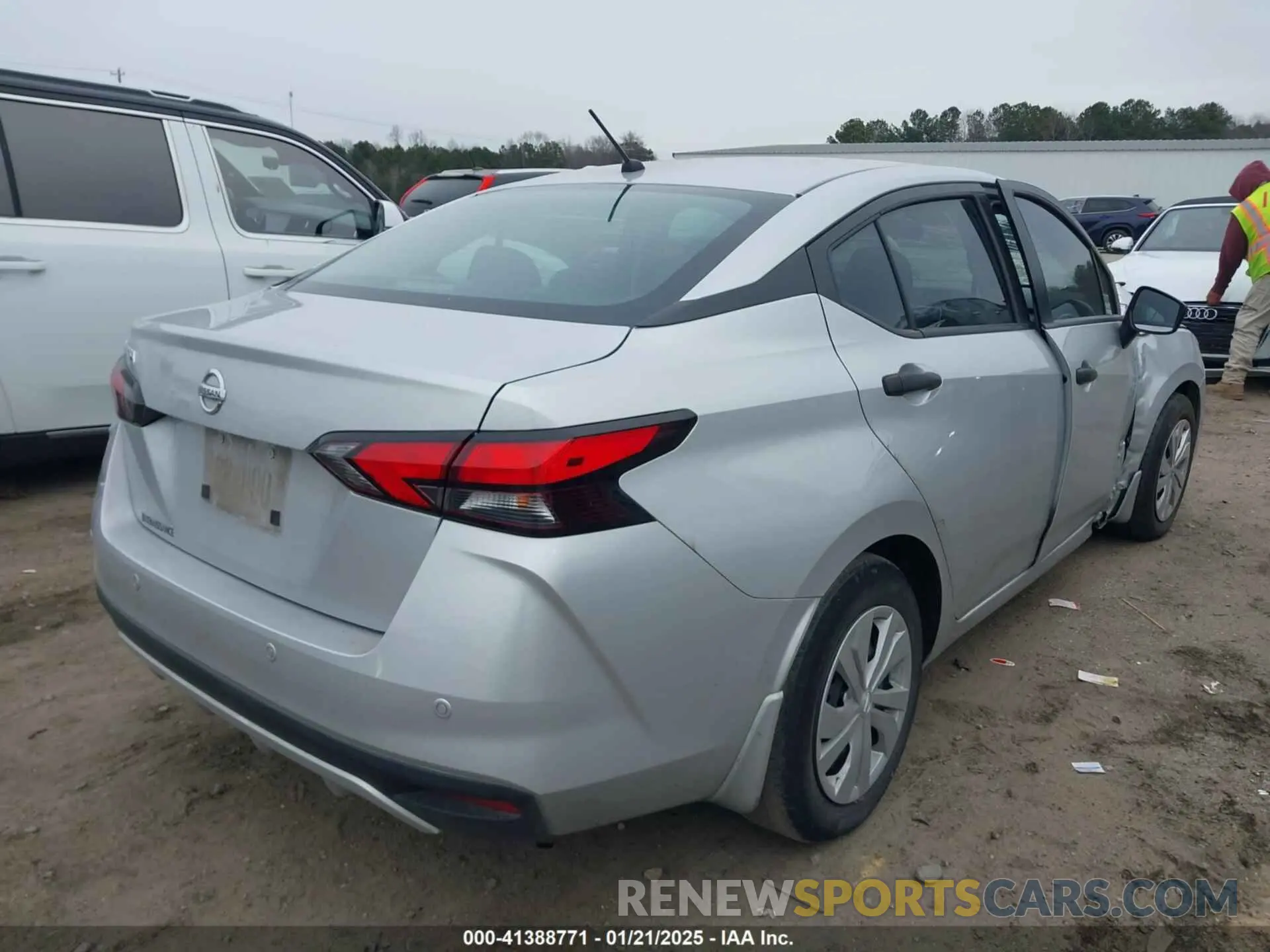 4 Photograph of a damaged car 3N1CN8DV8NL868313 NISSAN VERSA 2022