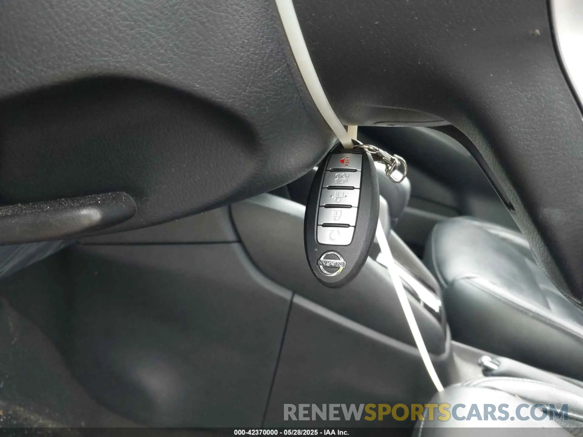 11 Photograph of a damaged car 3N1CN8FV0NL820110 NISSAN VERSA 2022