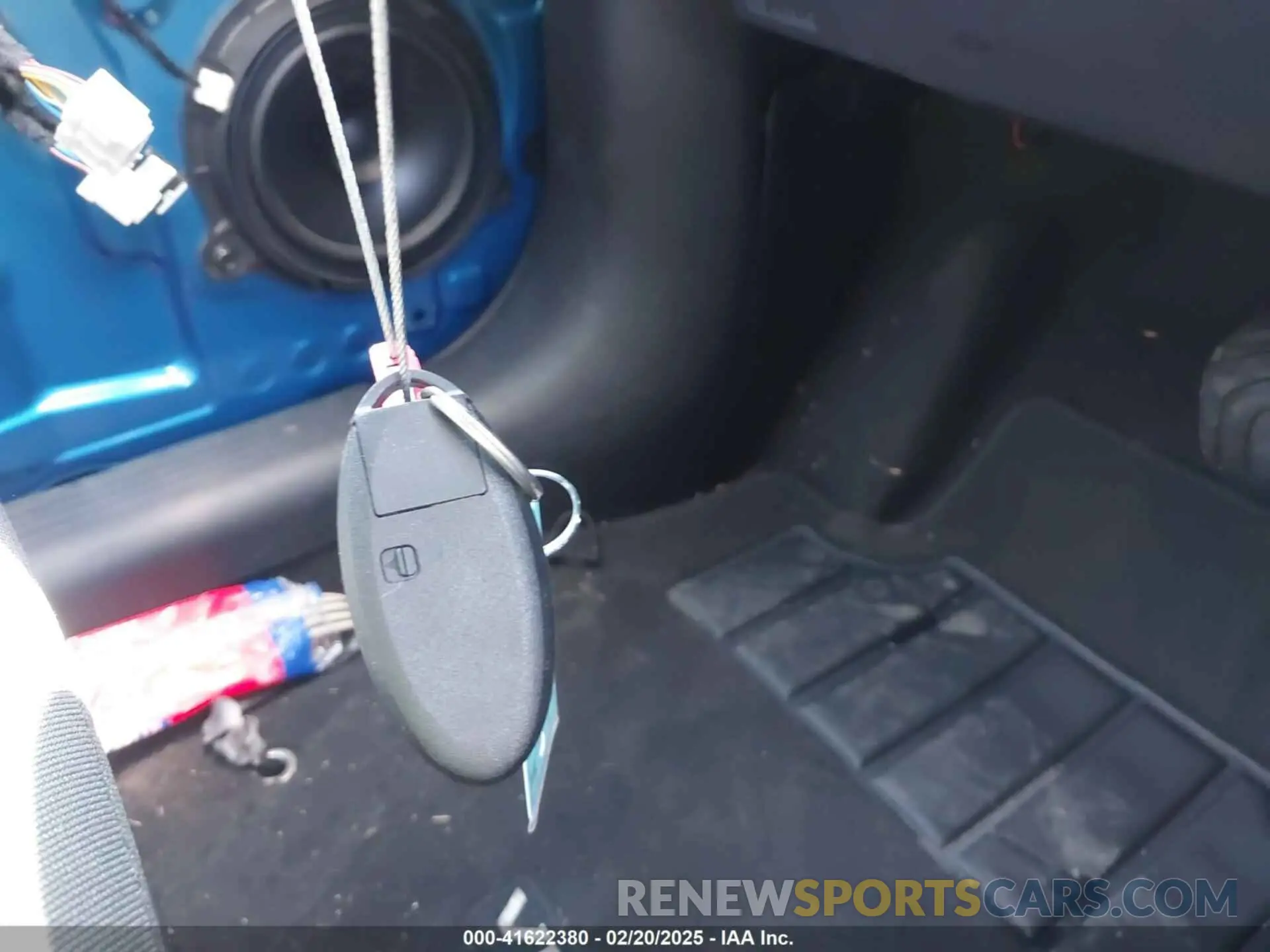 11 Photograph of a damaged car 3N1CN8FV5NL865866 NISSAN VERSA 2022