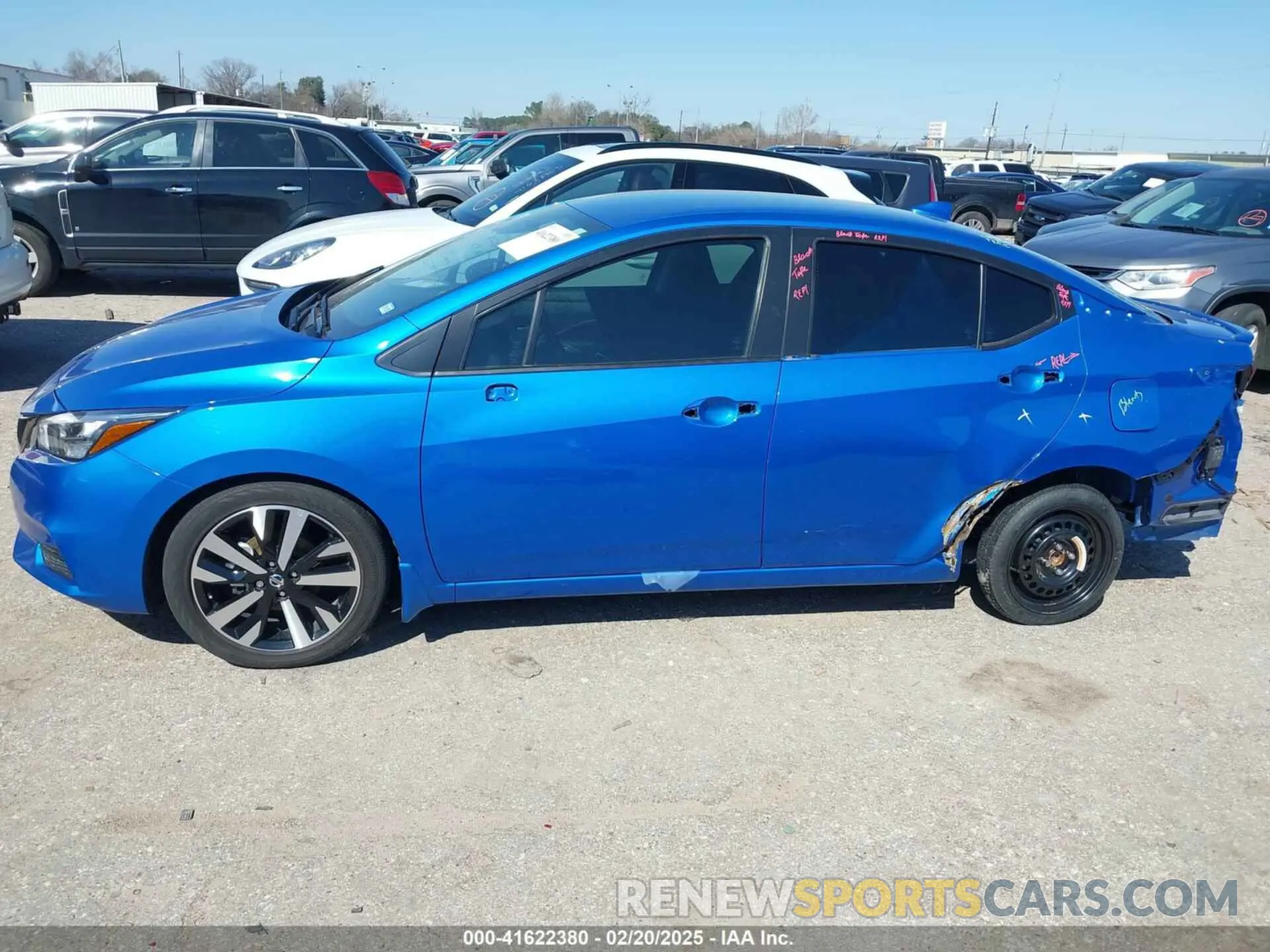 15 Photograph of a damaged car 3N1CN8FV5NL865866 NISSAN VERSA 2022